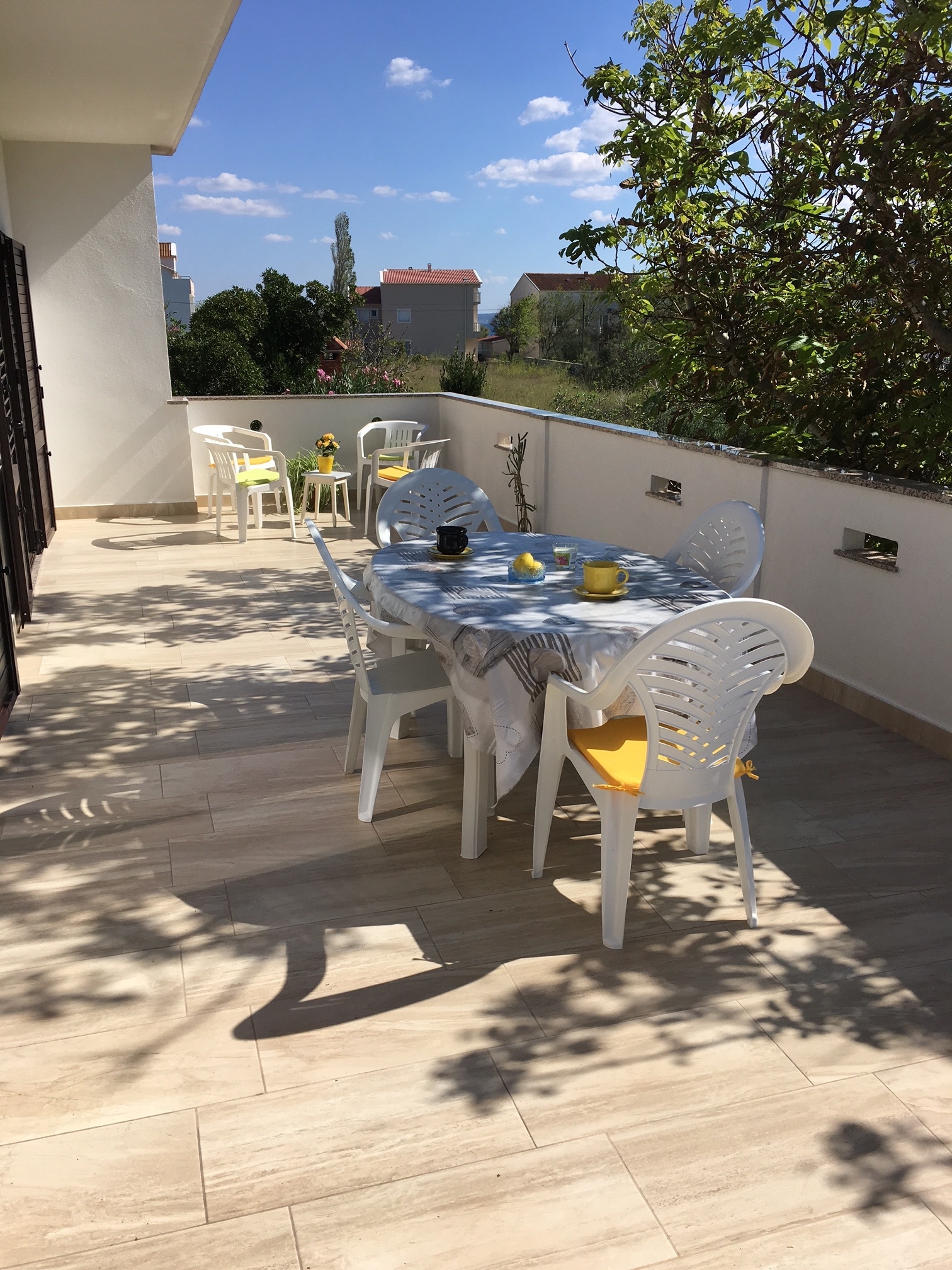 Three bedroom apartment with terrace Vlašići, Pag  A-a