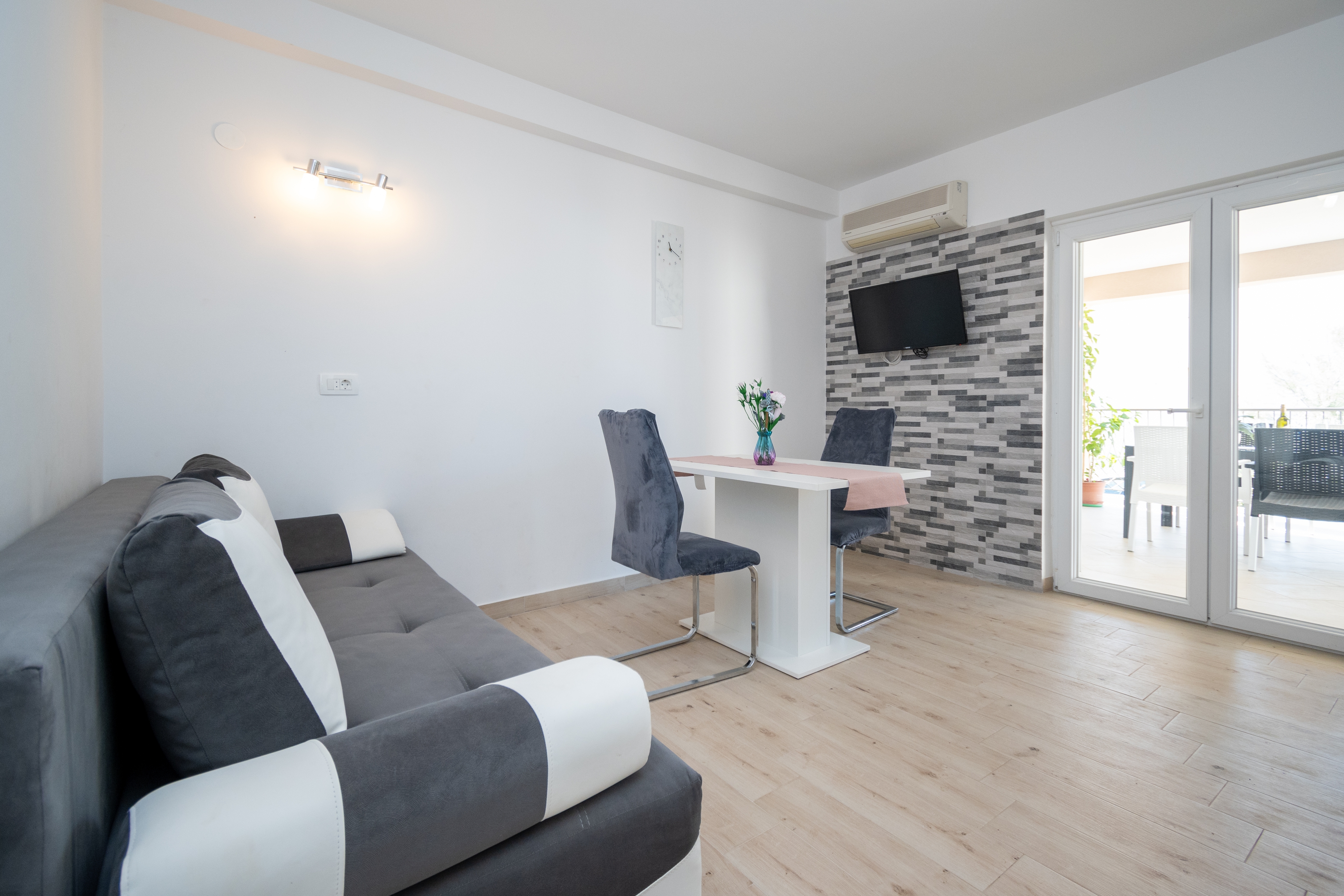 One bedroom apartment with terrace and sea view Zubovići, Pag (A-4141-a)