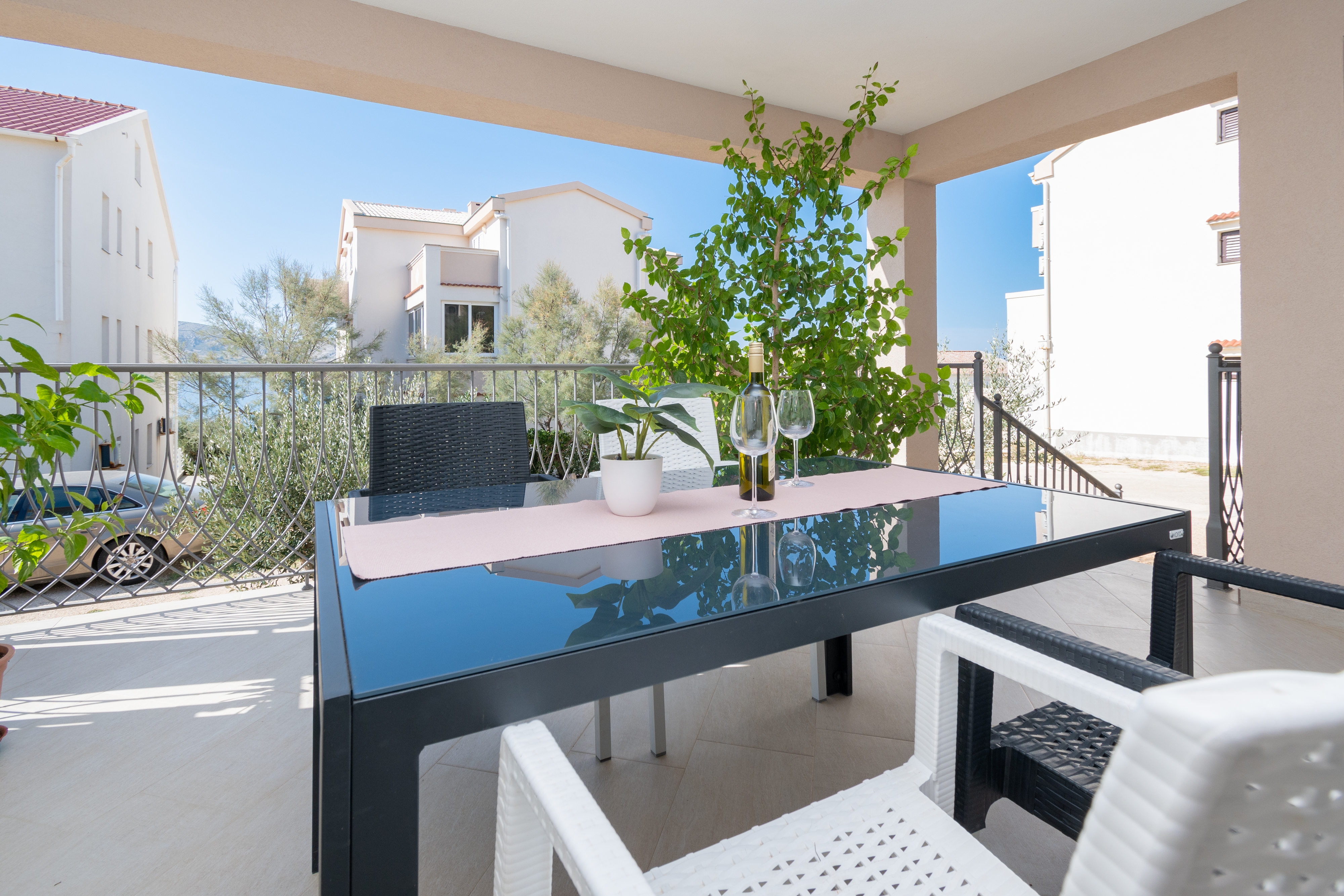 One bedroom apartment with terrace and sea view Zubovići, Pag  A-a