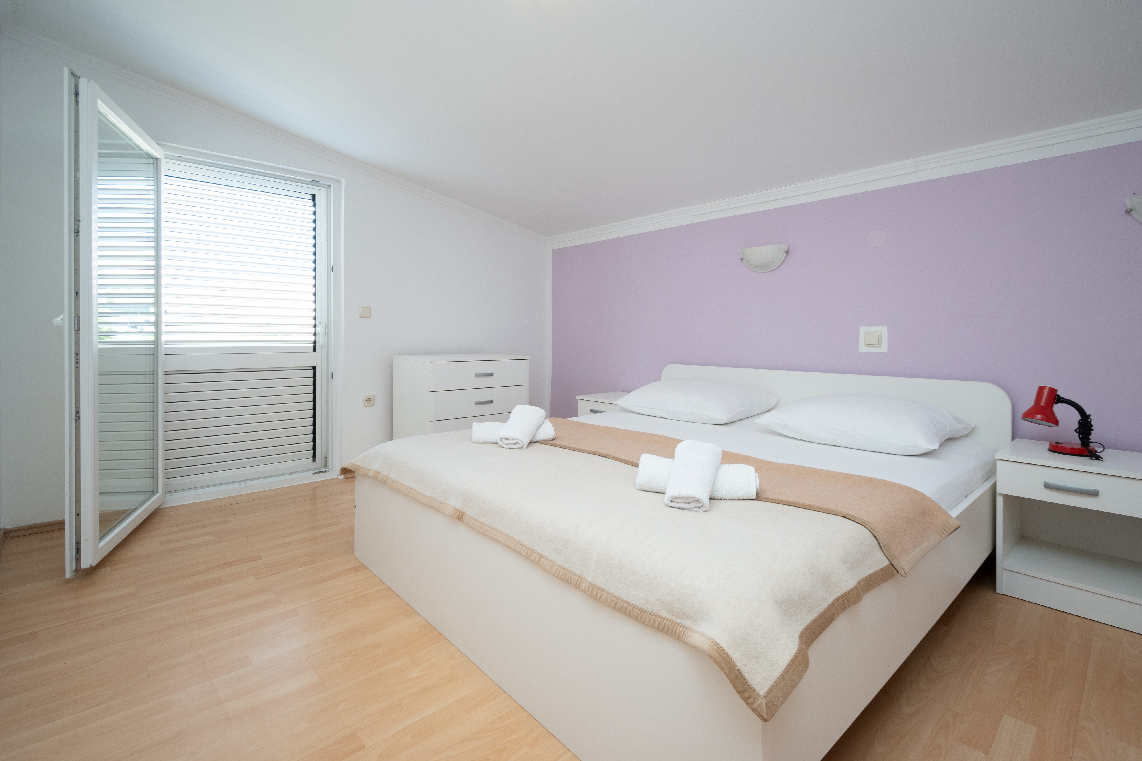 Two bedroom apartment with terrace and sea view Zubovići, Pag  A-b