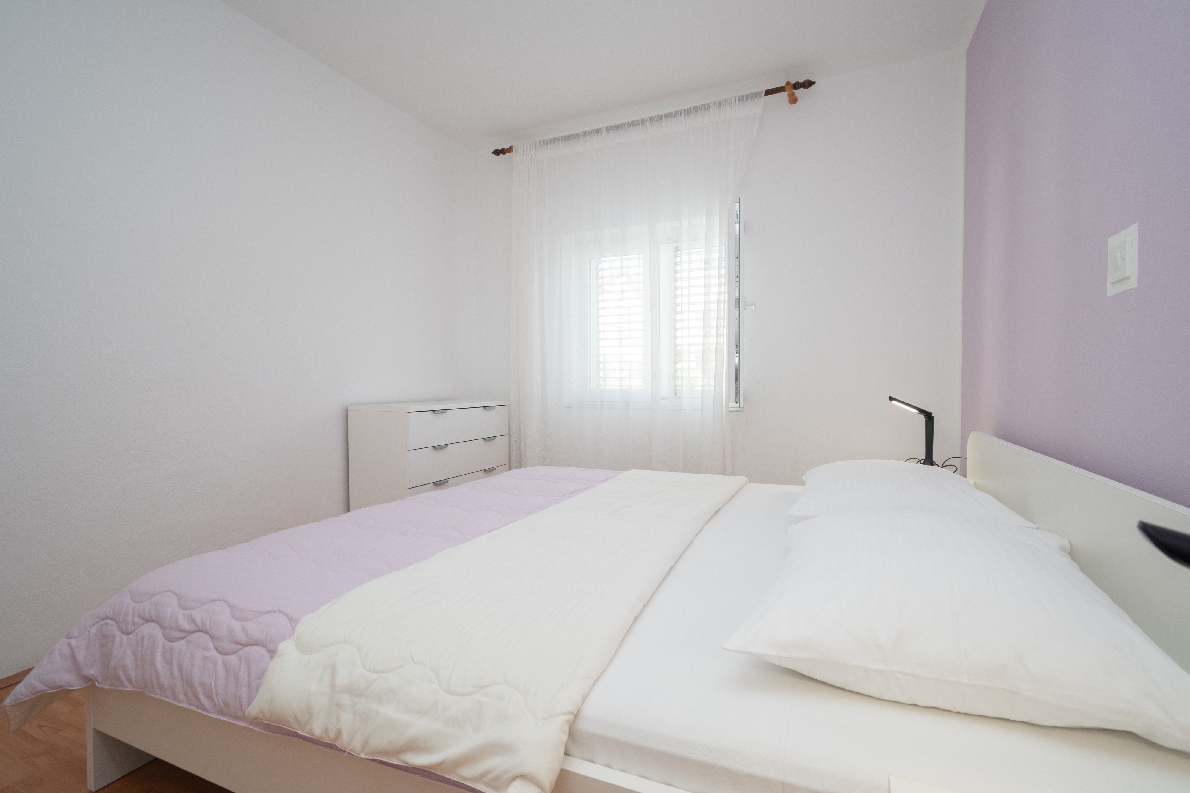 Two bedroom apartment with terrace and sea view Zubovići, Pag  A-b