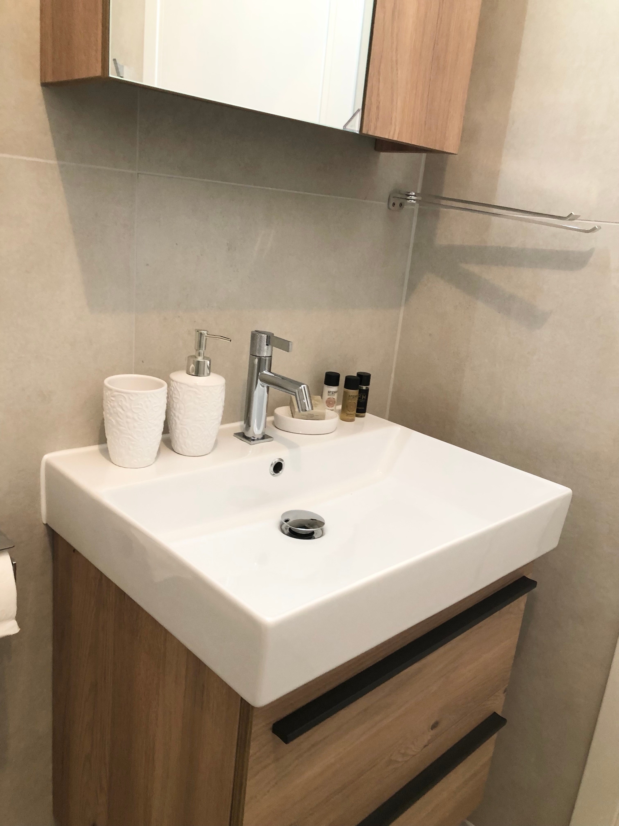 Two bedroom apartment near beach Stara Novalja, Pag  A-a