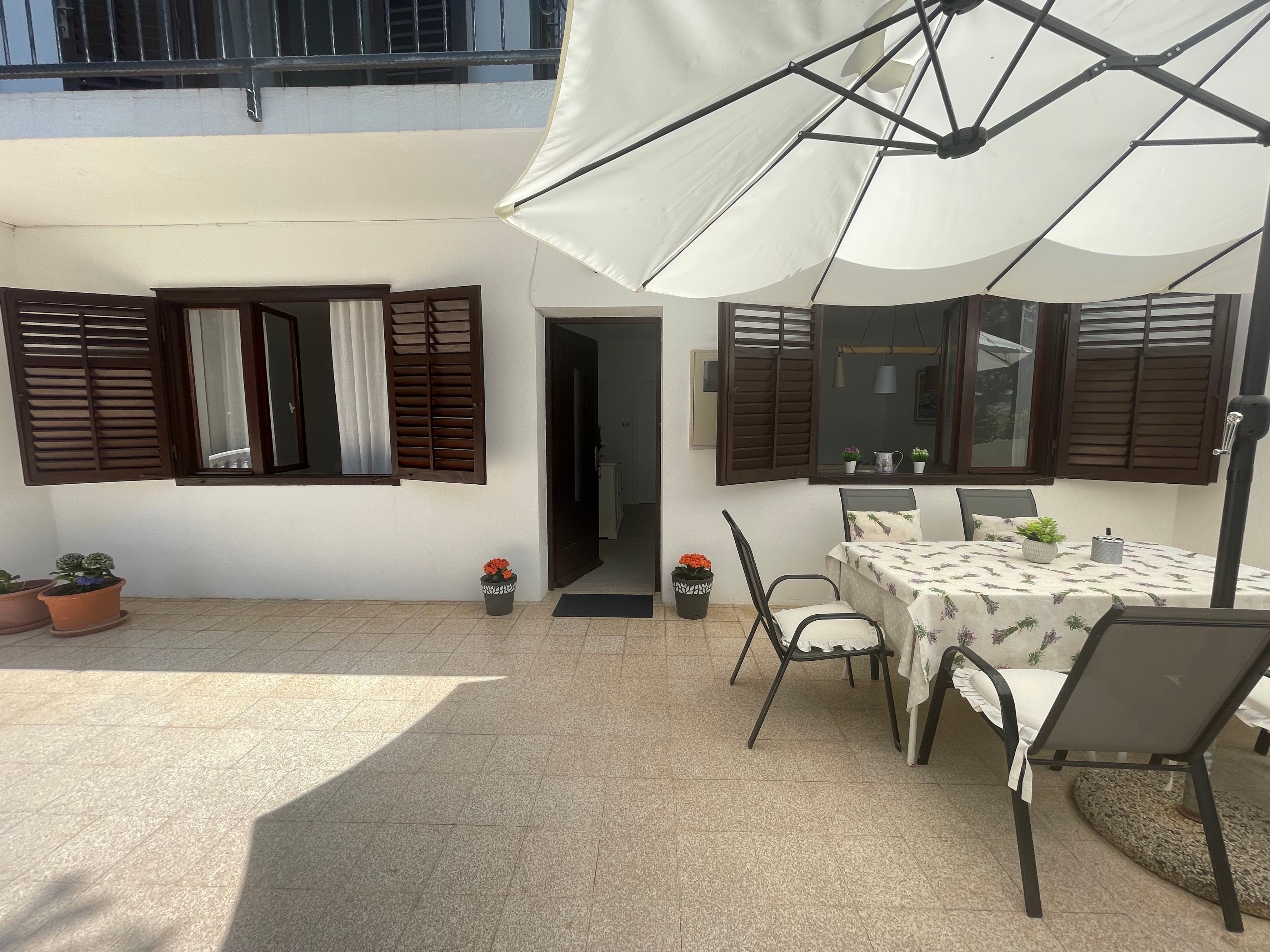 Two bedroom apartment near beach Stara Novalja, Pag  A-a