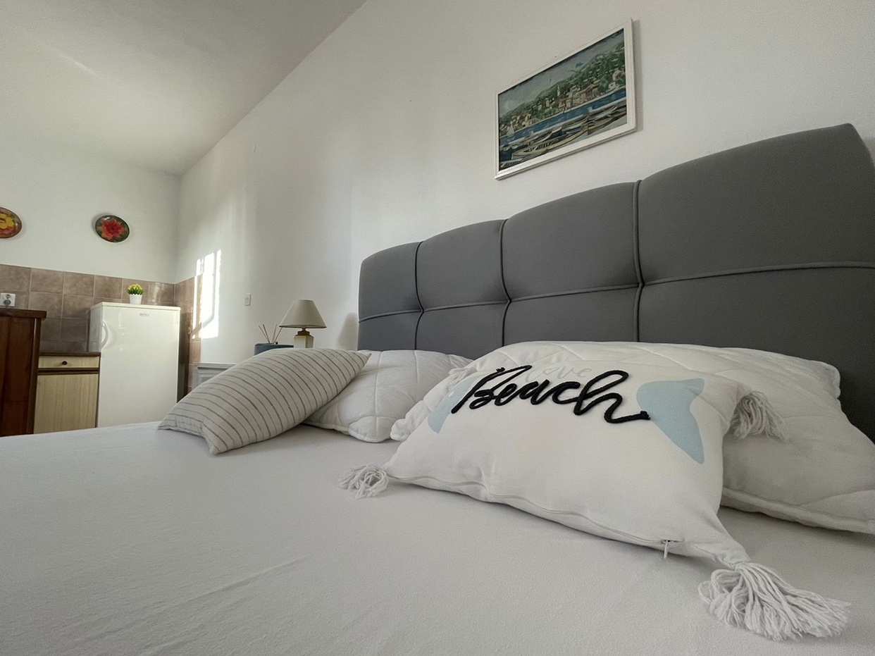 Studio flat near beach Stara Novalja, Pag (AS-4144-a) Studio flat near beach Stara Novalja, Pag (AS-4144-a)