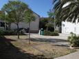 Parking lot Novalja, Pag, Parking lot 4145 - Apartments near sea with pebble beach.