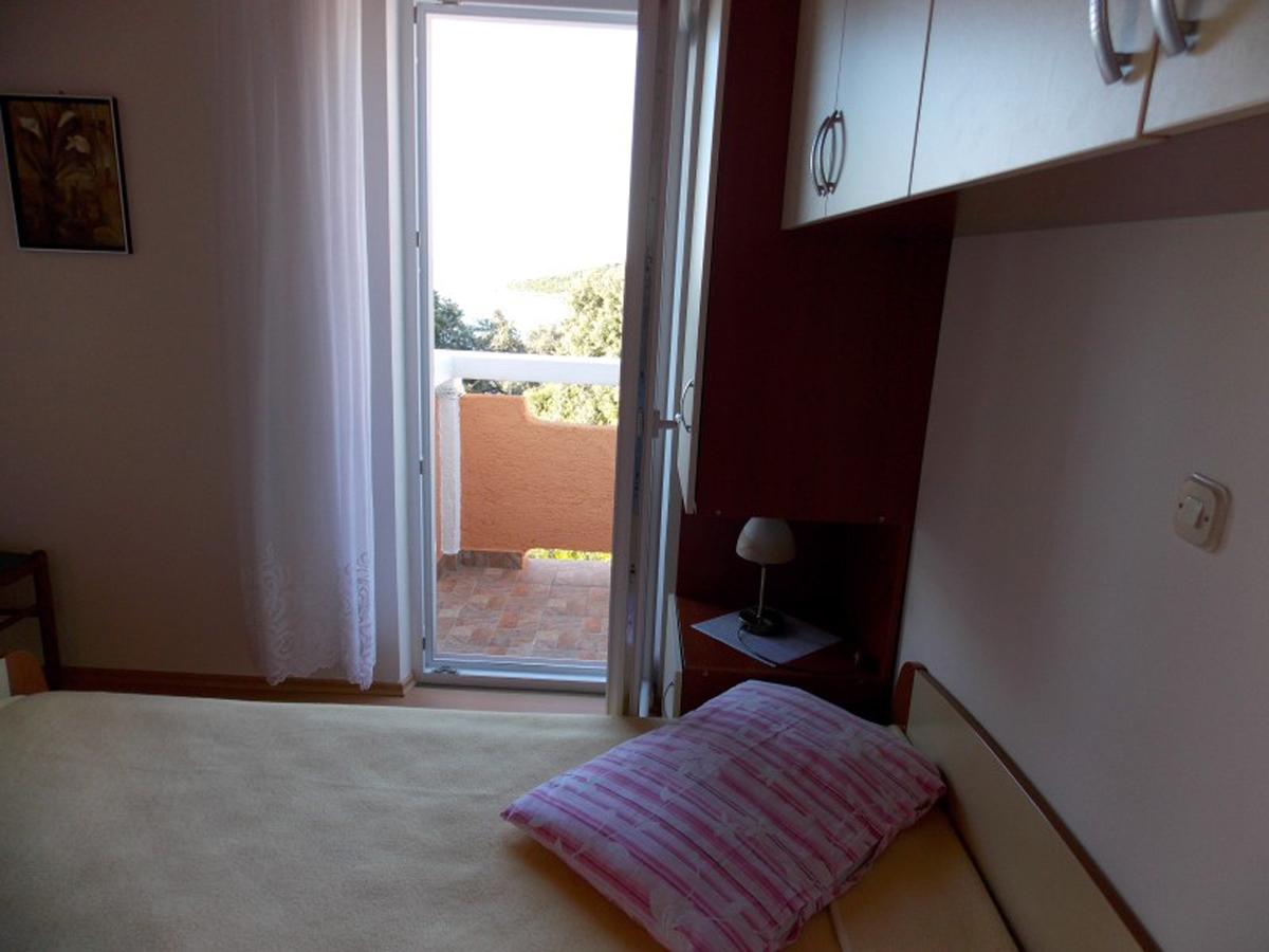 One bedroom apartment near beach Stara Novalja, Pag  A-c