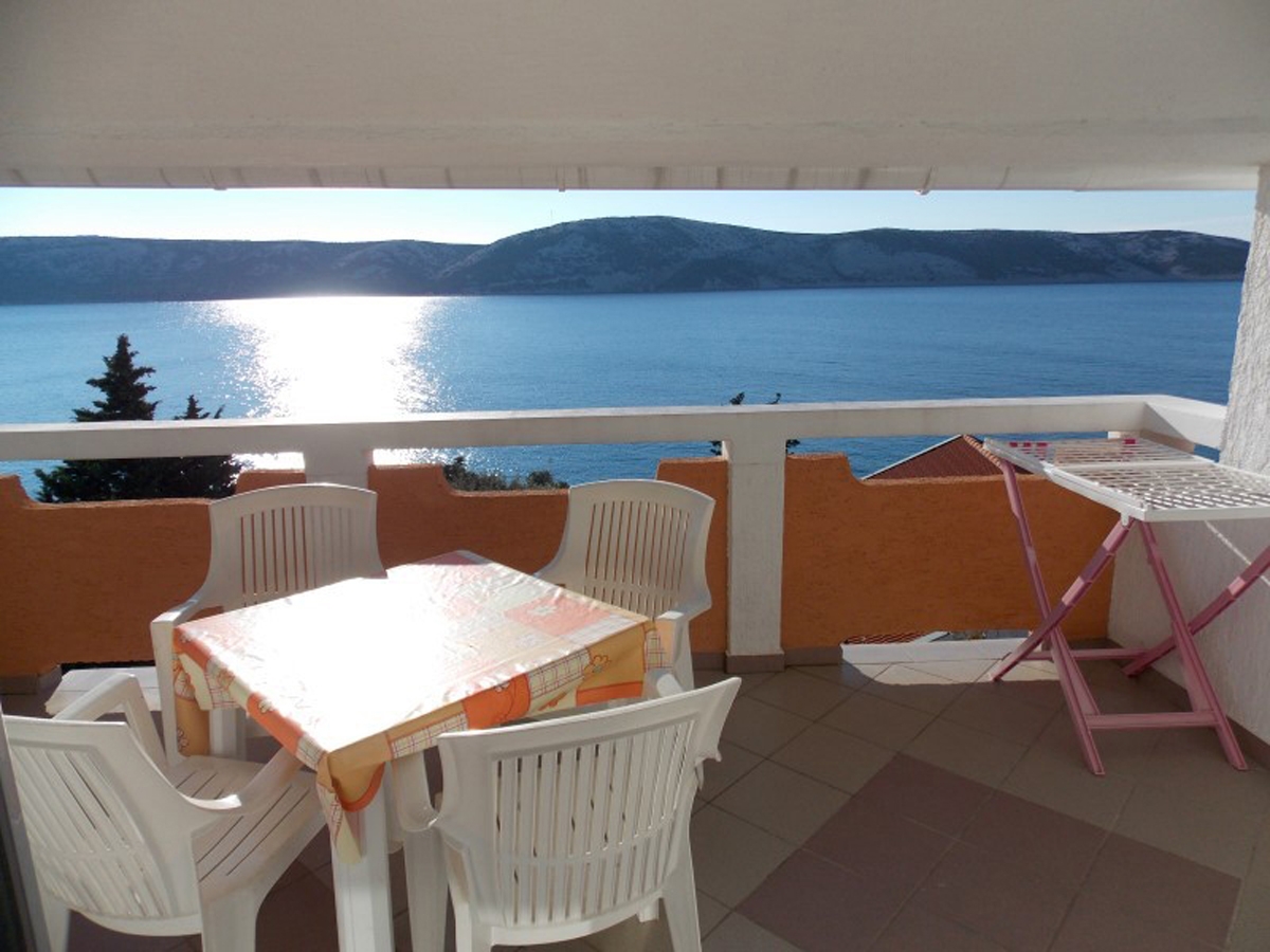 One bedroom apartment near beach Stara Novalja, Pag  A-c