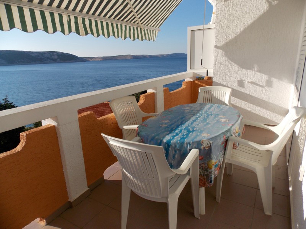 Two bedroom apartment near beach Stara Novalja, Pag  A-d