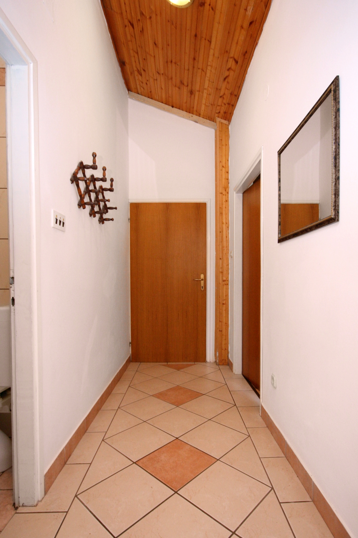 One bedroom apartment near beach Stara Novalja, Pag  A-e