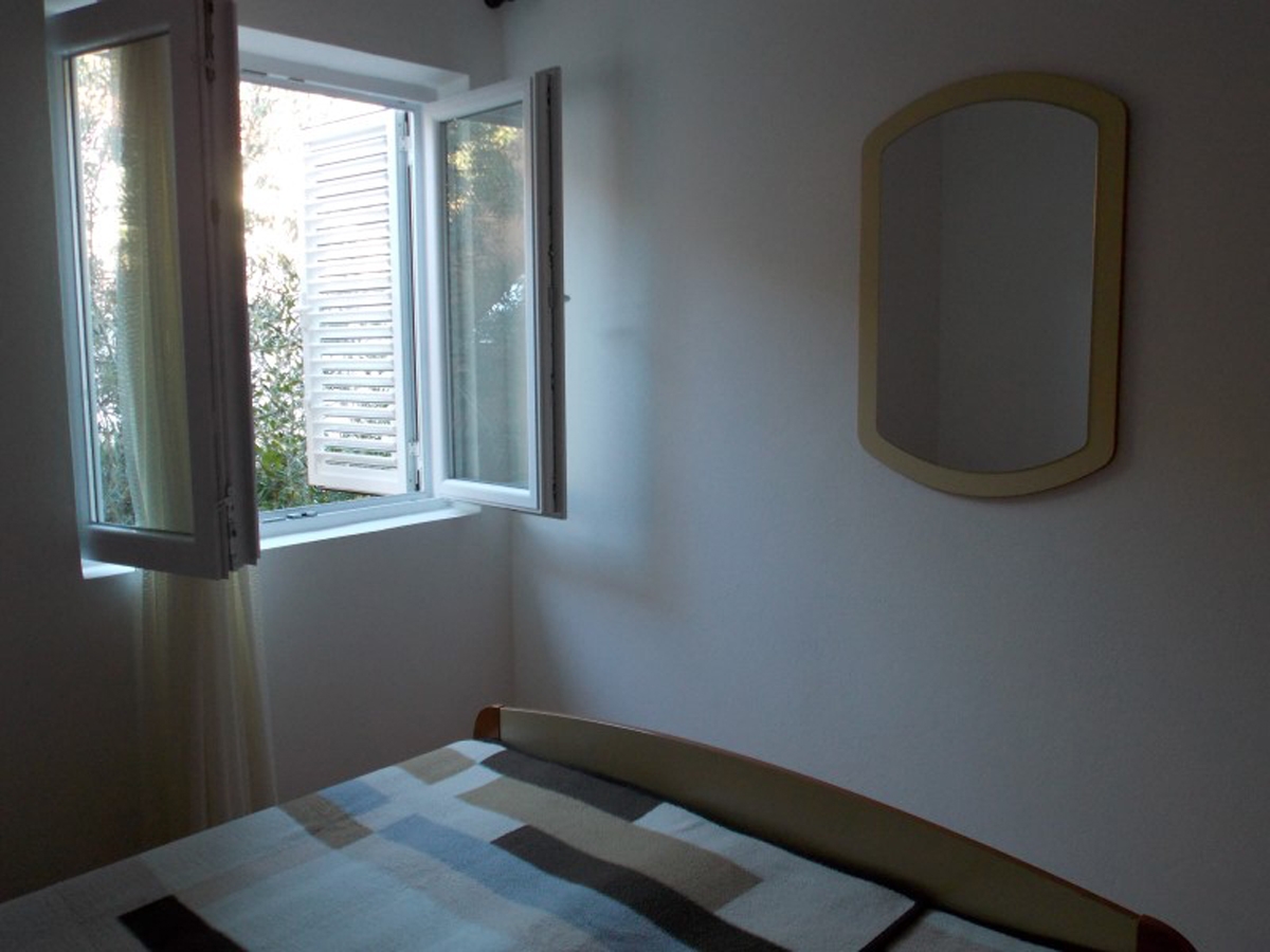 One bedroom apartment near beach Stara Novalja, Pag  A-f