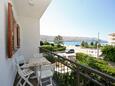 Pag, Balcon dans l’hébergement en type apartment, avec la vue sur la mer et WiFi.