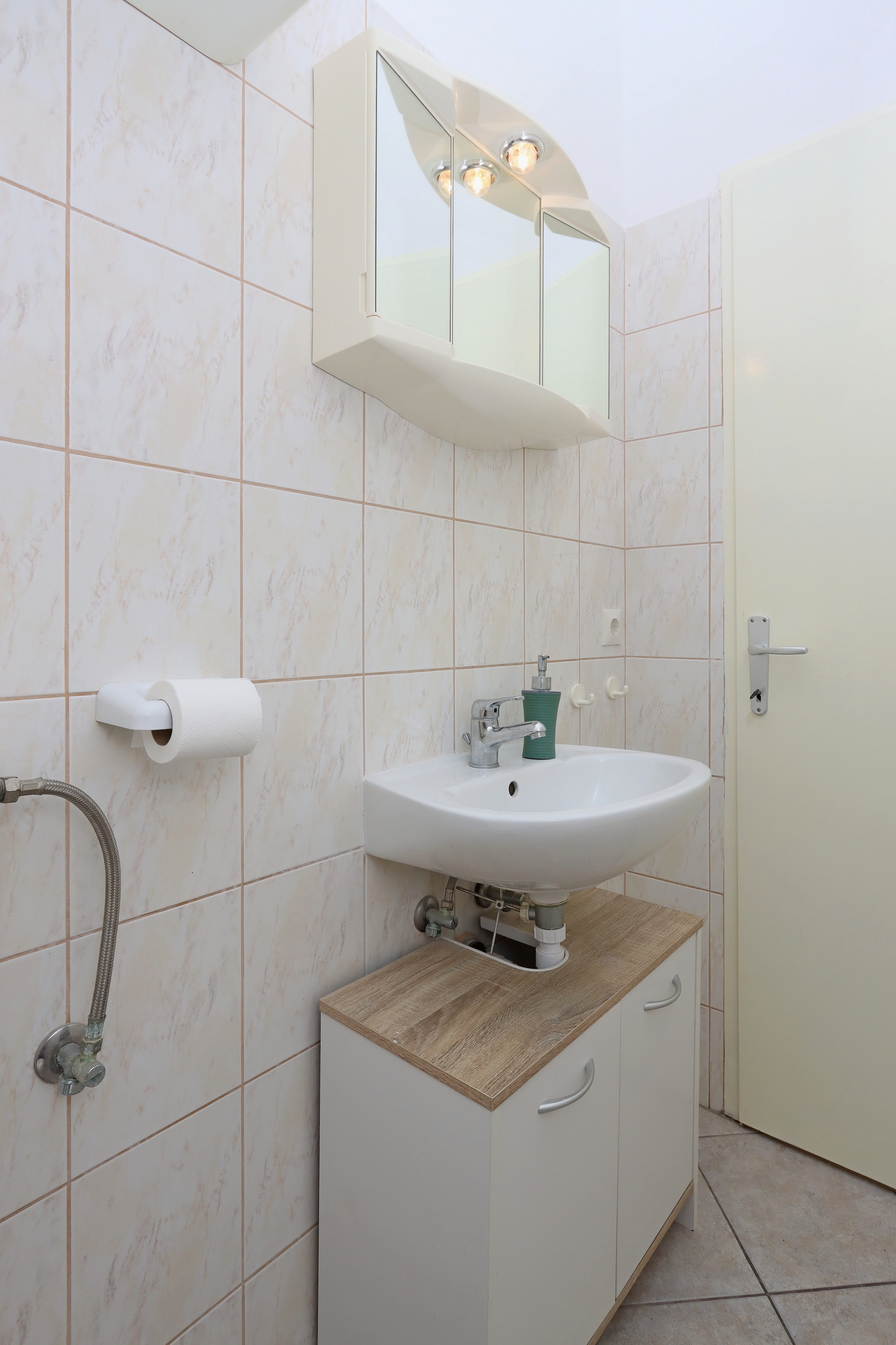 Two bedroom apartment with terrace Kornić, Krk  A-b