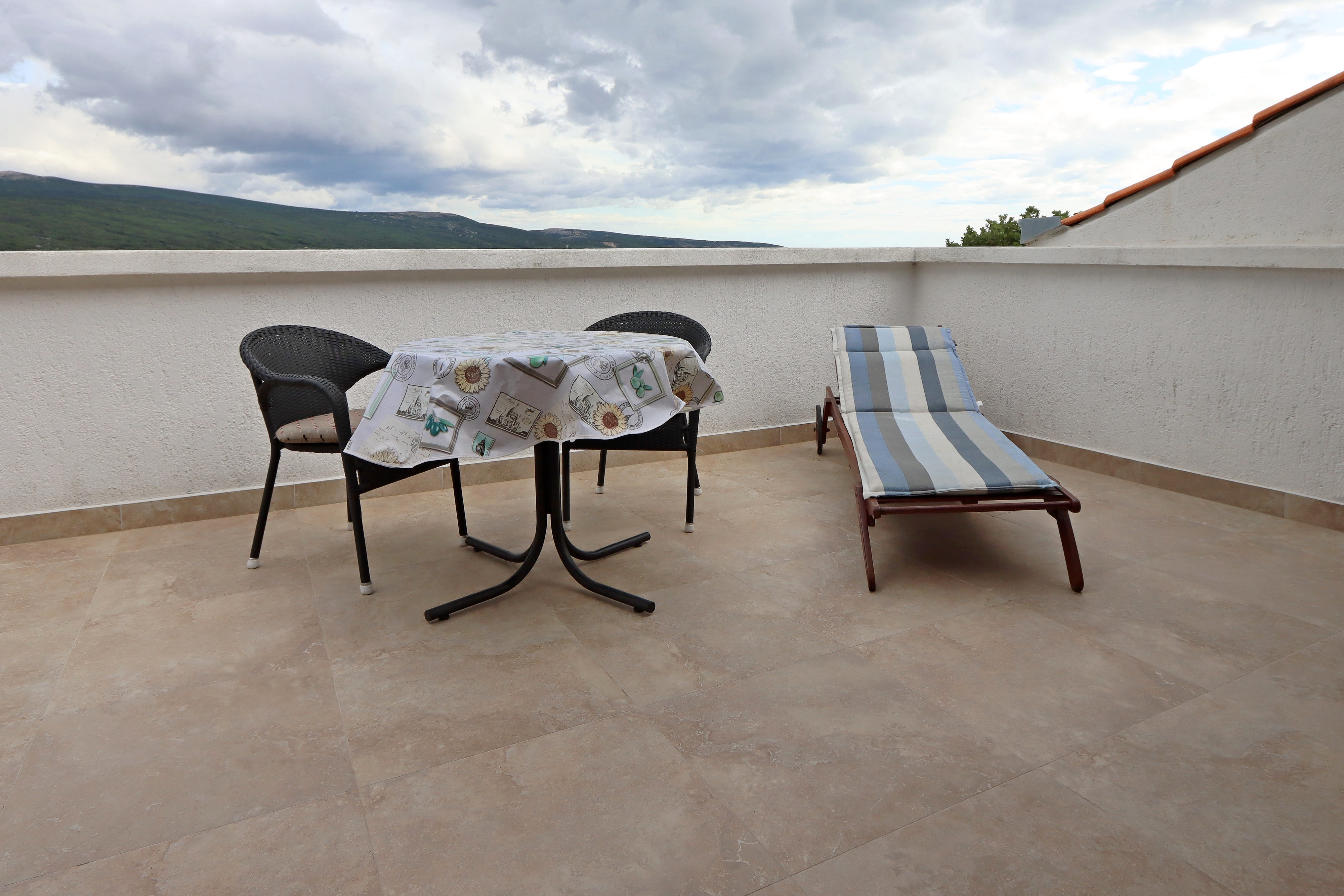 Studio flat with terrace and sea view Kornić, Krk  AS-a