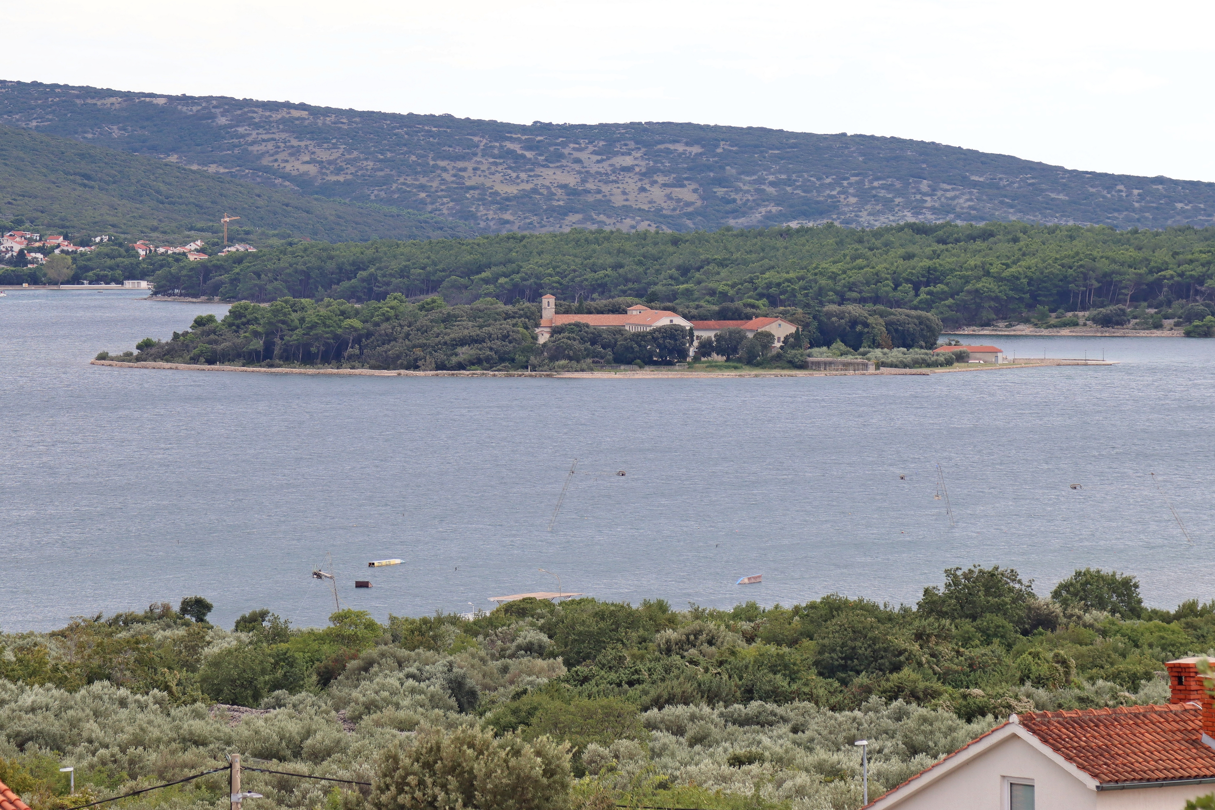 Studio flat with terrace and sea view Kornić, Krk  AS-b