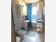 Bathroom Kornić, Bathroom in the apartment, (pet friendly) and WiFi.