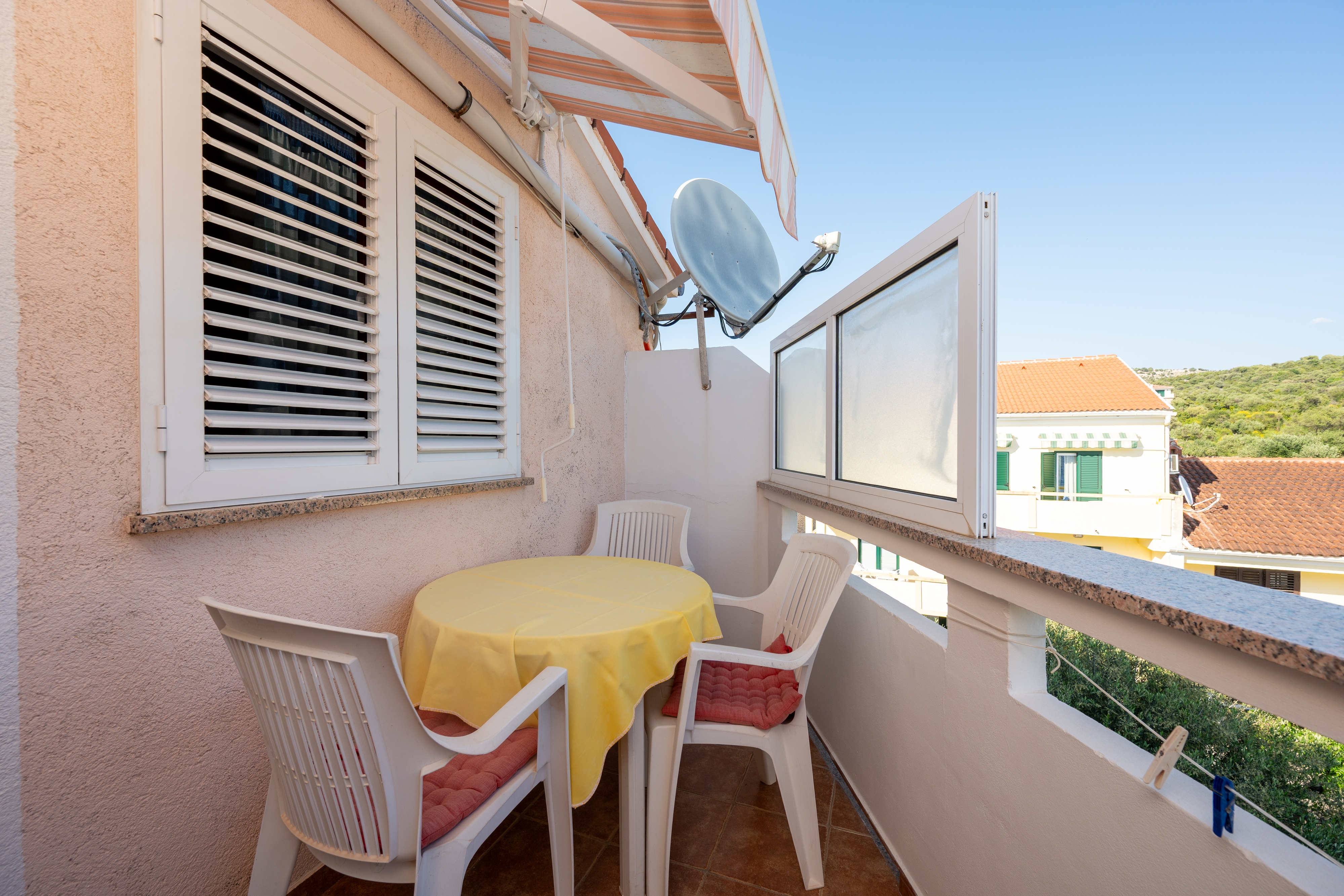 One bedroom apartment with balcony Jakišnica, Pag  A-d