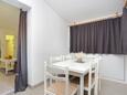 Rogoznica, Jídelna v ubytování typu apartment, WiFi.