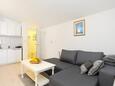Rogoznica, Obývací pokoj v ubytování typu apartment, s klimatizací a WiFi.