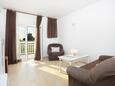 Obývací pokoj Rogoznica, Obývací pokoj v ubytování typu apartment, s klimatizací a WiFi.