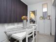 Rogoznica, Jídelna v ubytování typu apartment, WiFi.