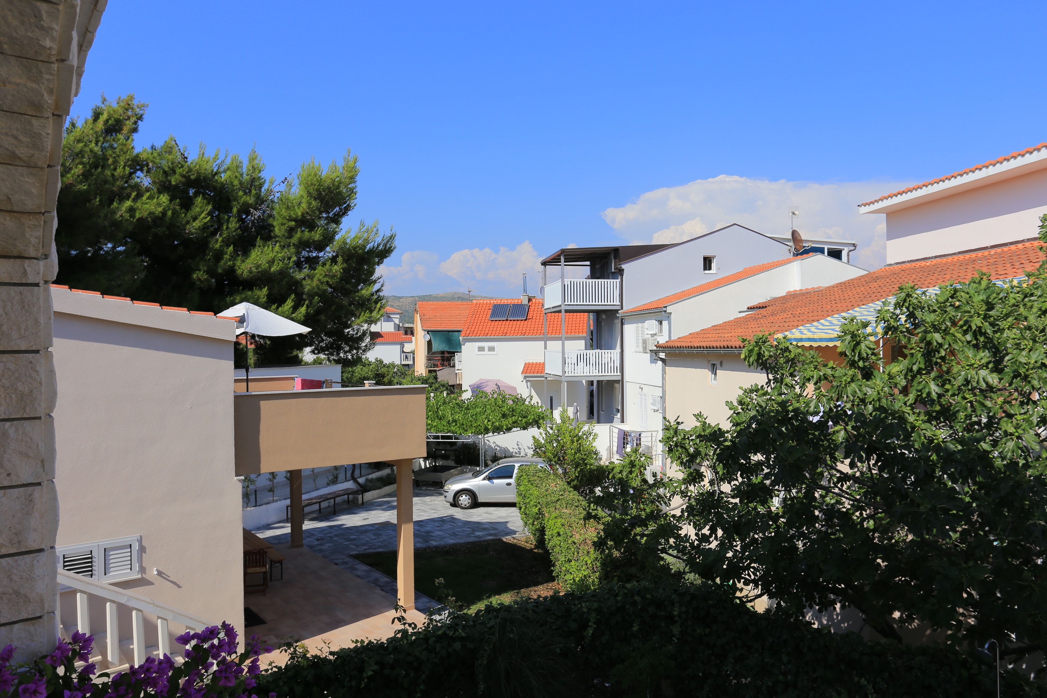 Two bedroom apartment with terrace Rogoznica  A-l