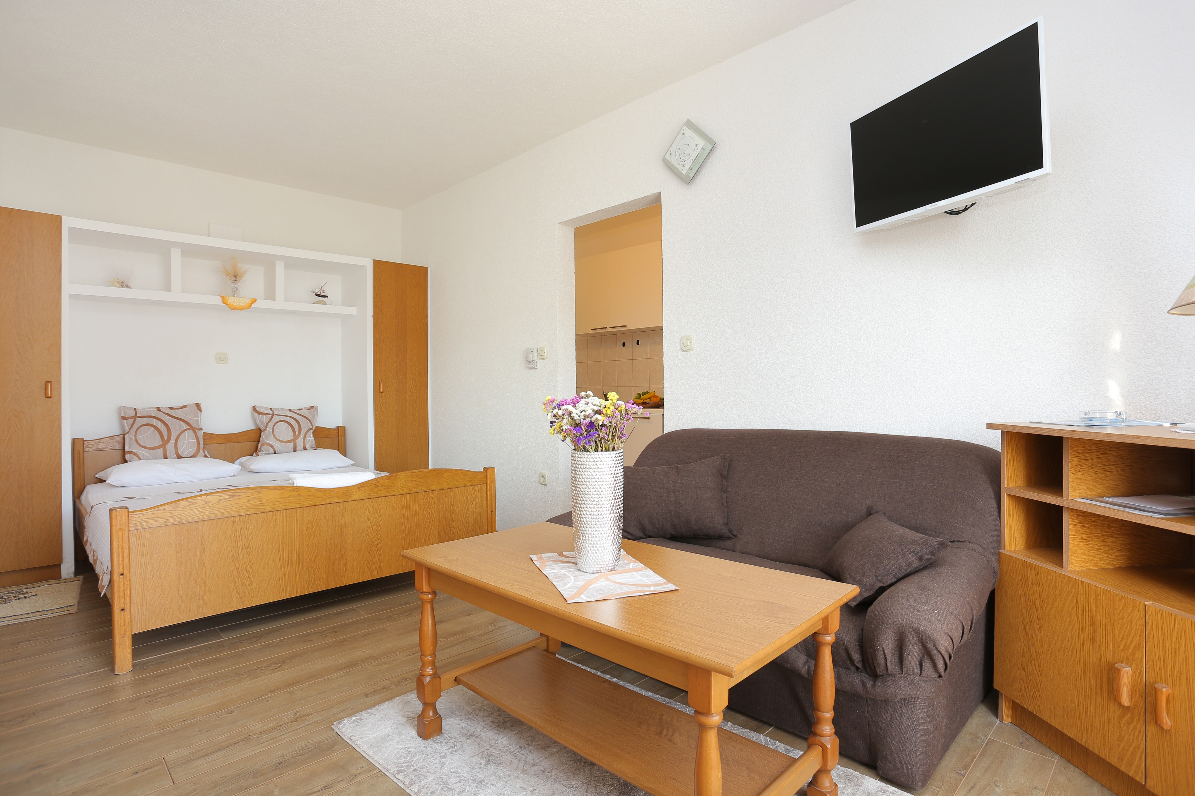 One bedroom apartment with balcony and sea view Rogoznica (A-4162-o) One bedroom apartment with balcony and sea view Rogoznica (A-4162-o)