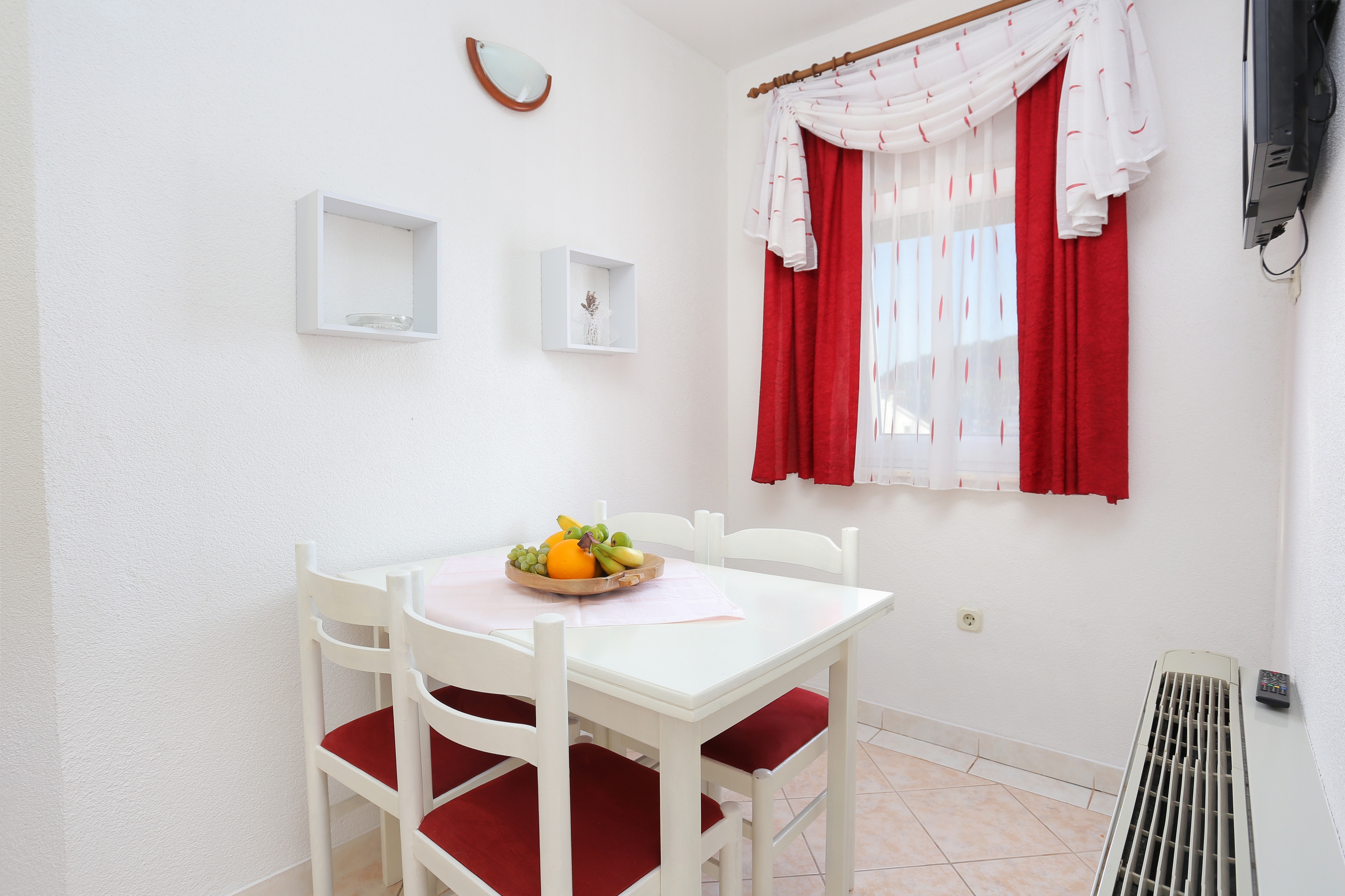 Two bedroom apartment with terrace and sea view Rogoznica (A-4162-p) Two bedroom apartment with terrace and sea view Rogoznica (A-4162-p)