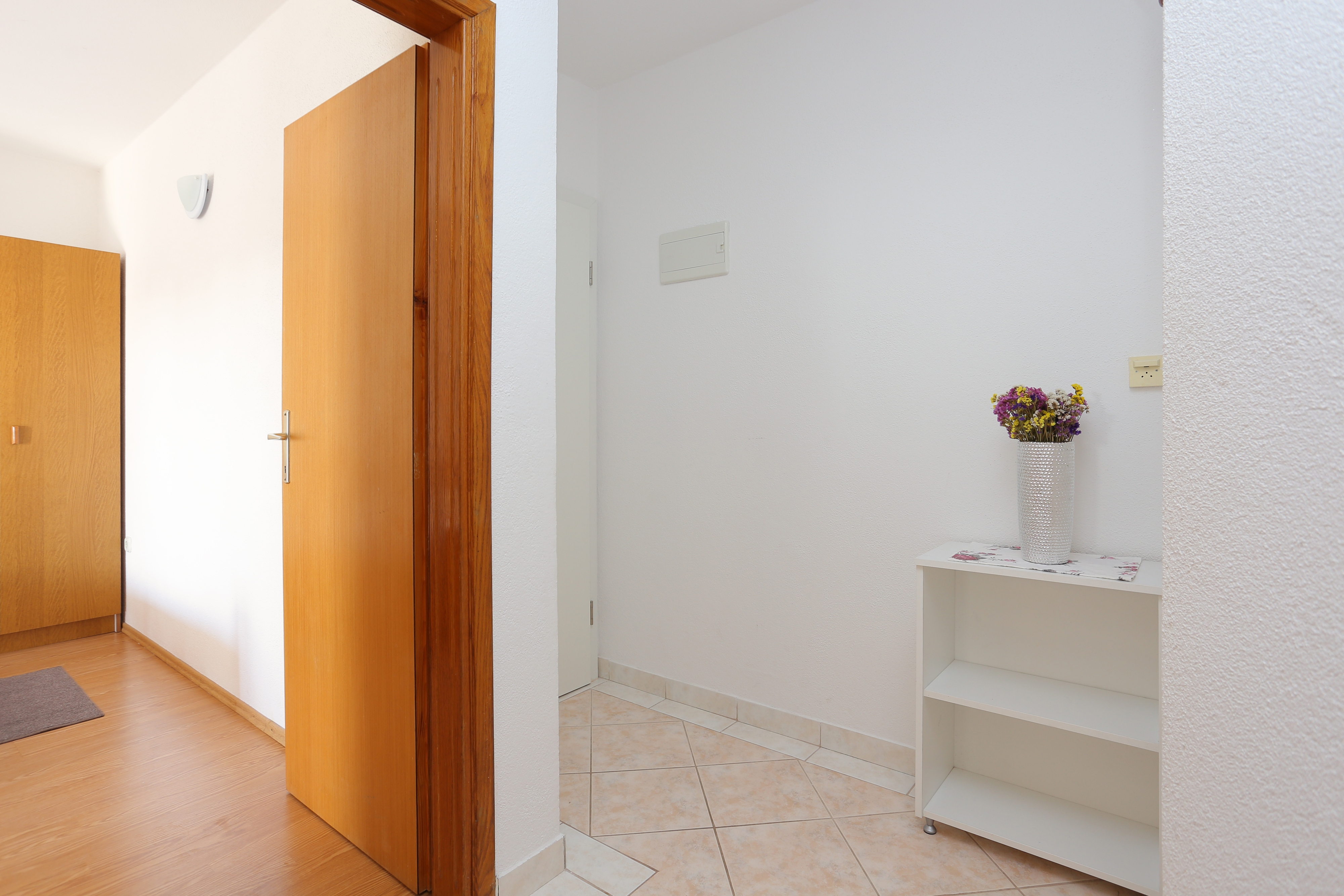 Two bedroom apartment with terrace and sea view Rogoznica  A-p
