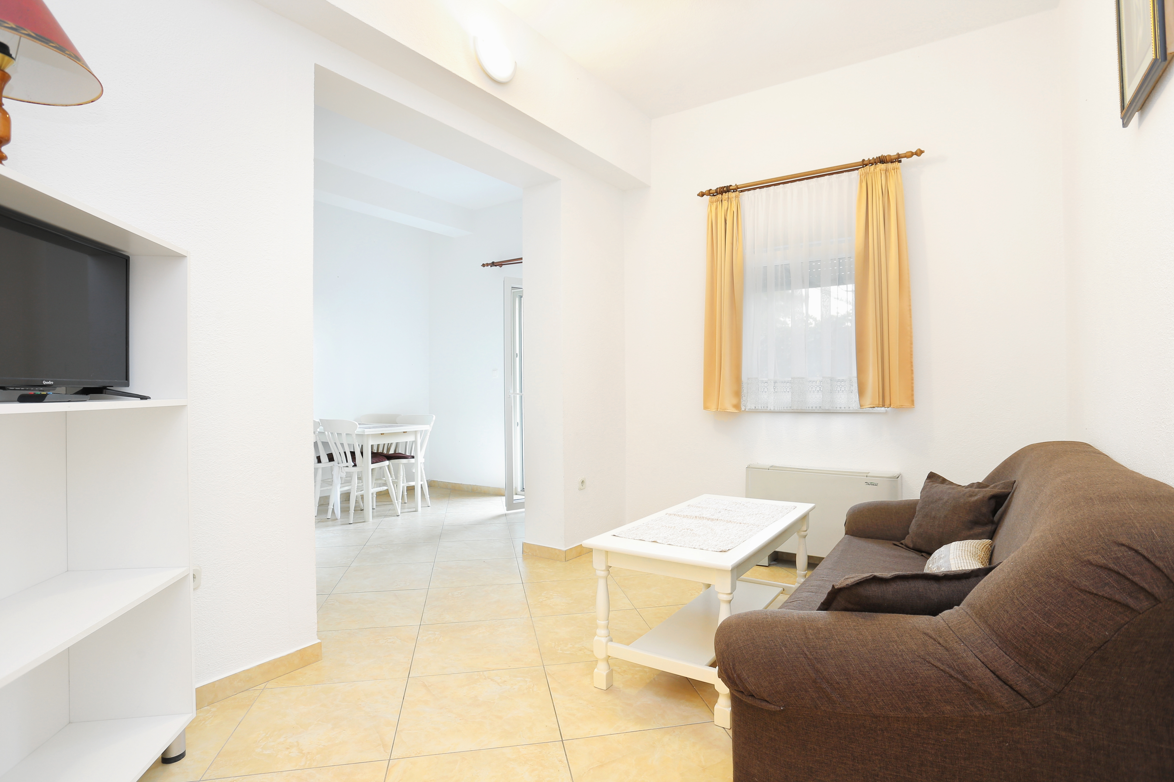 One bedroom apartment with terrace Rogoznica (A-4162-r) One bedroom apartment with terrace Rogoznica (A-4162-r)