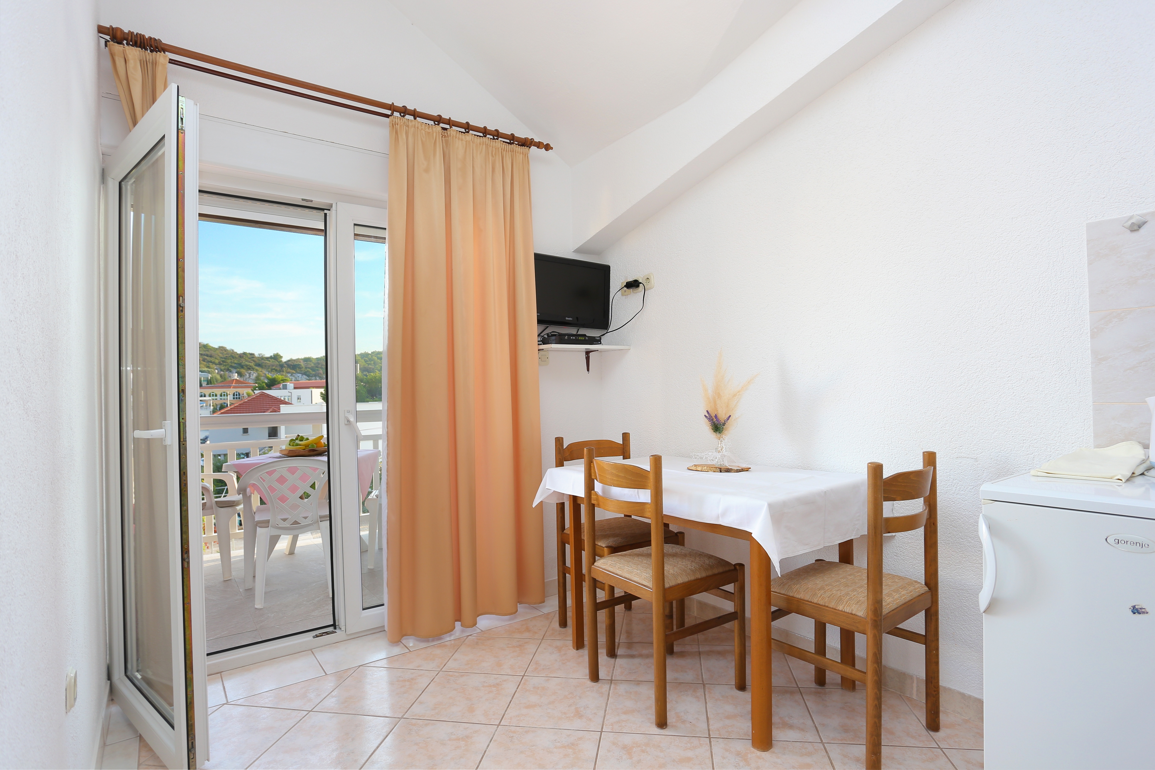 Studio flat with balcony and sea view Rogoznica (AS-4162-a) Studio flat with balcony and sea view Rogoznica (AS-4162-a)