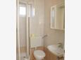 Vodice, Bathroom in the studio-apartment, WiFi.