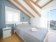 Спальня 2 Tribunj, Спальня 2 в размещении типа apartment, Домашние животные допускаются и WiFi.