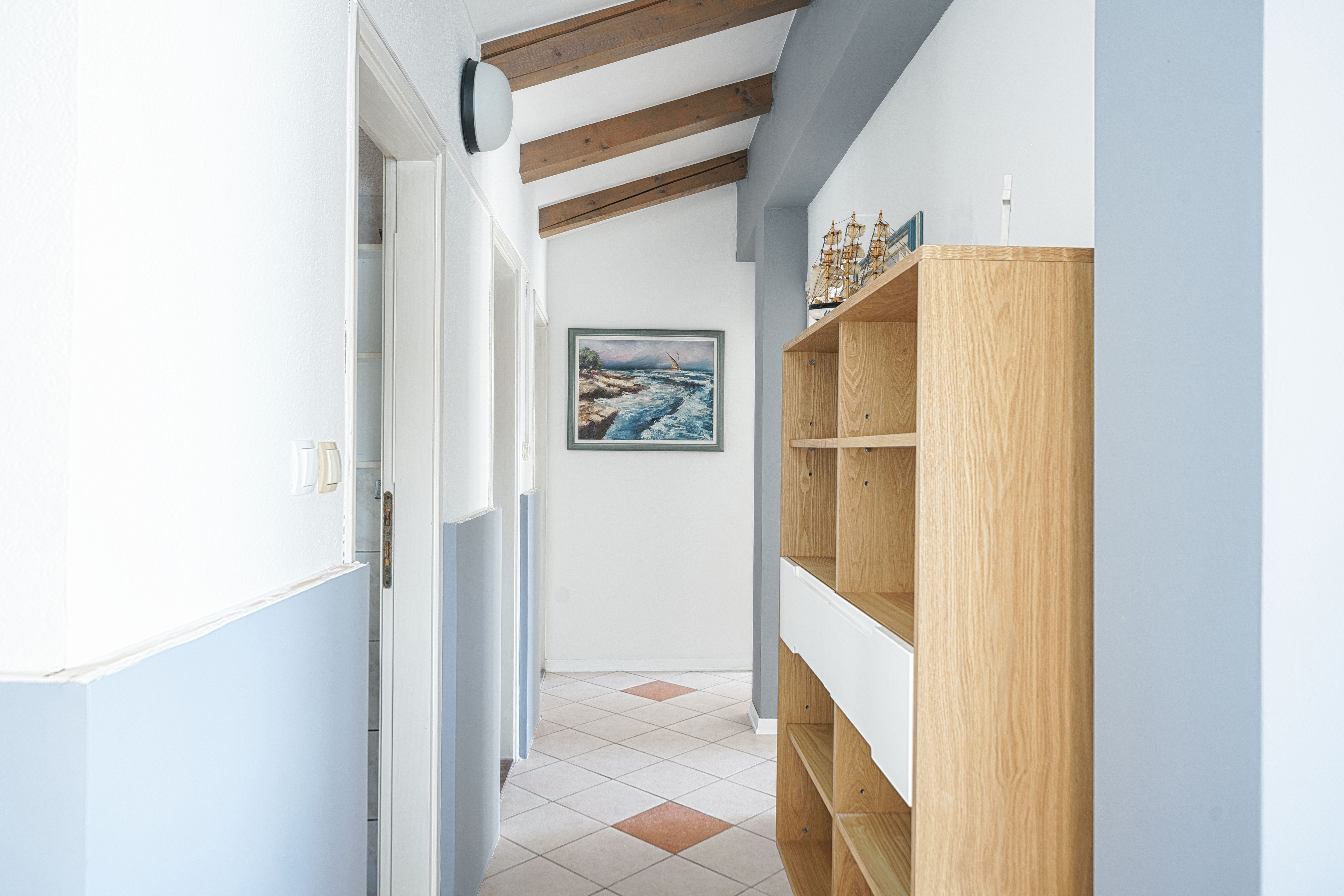 Trosobni apartman uz plažu Tribunj, Vodice  A-a