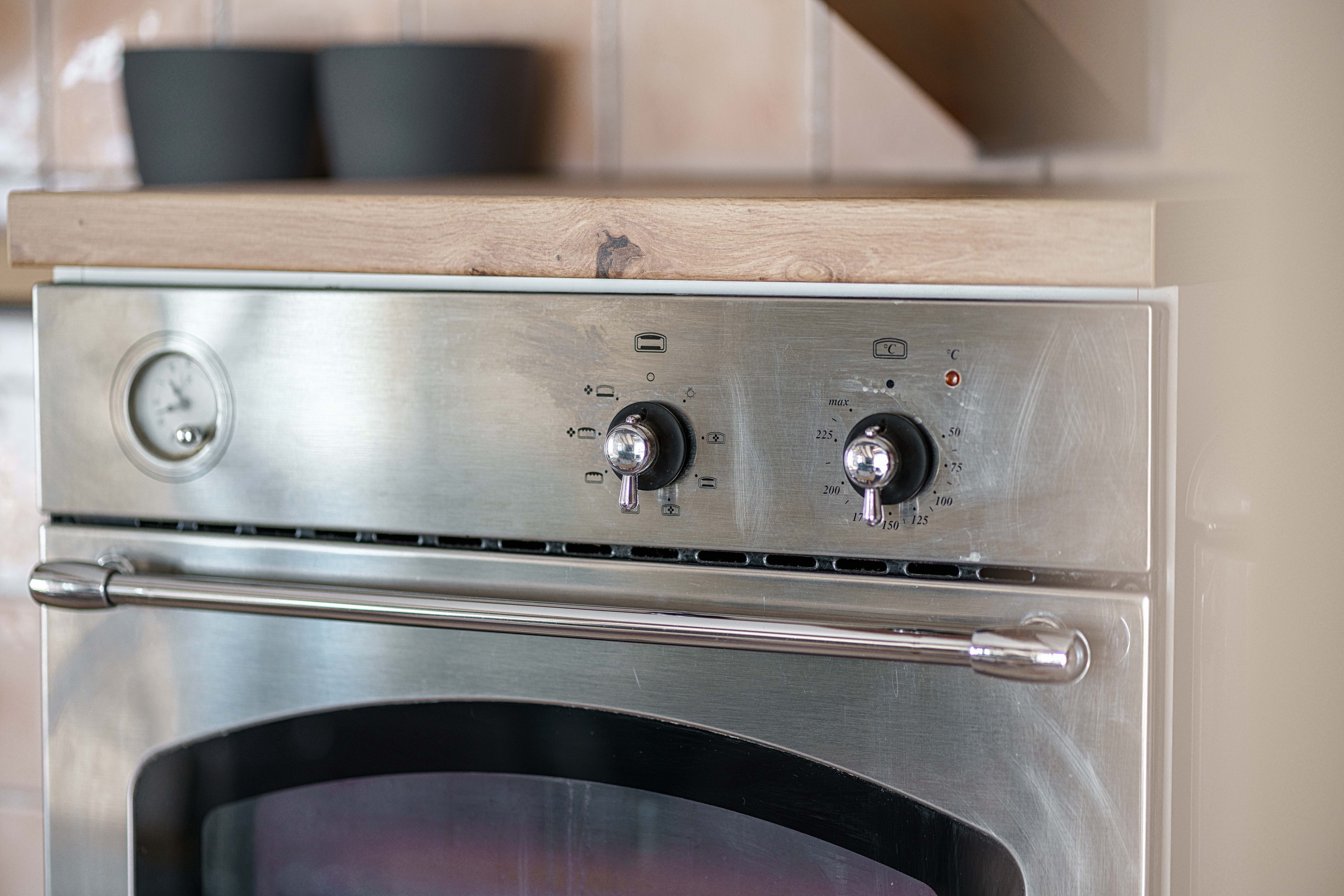 Trosobni apartman uz plažu Tribunj, Vodice  A-a