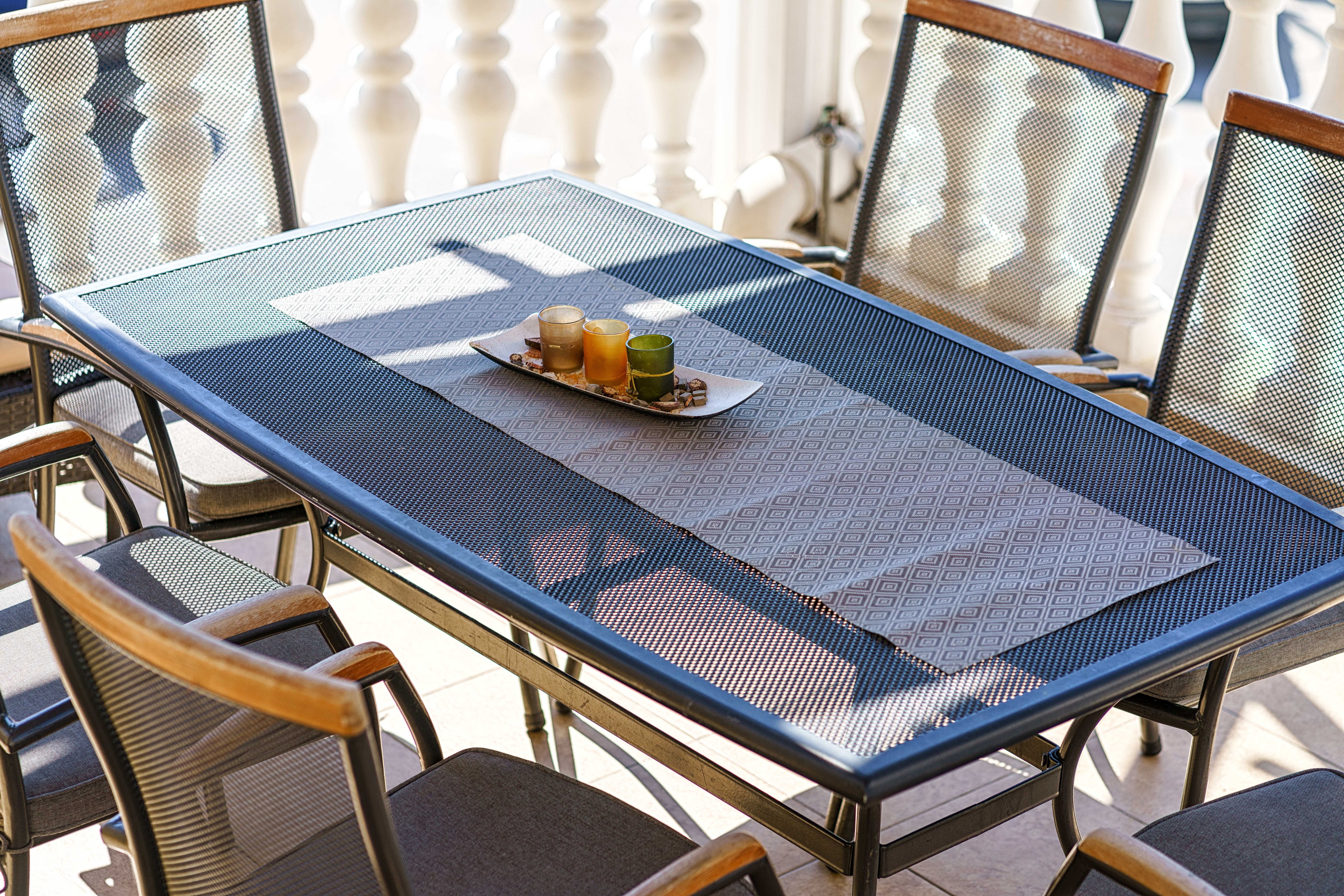 Trosobni apartman uz plažu Tribunj, Vodice  A-a