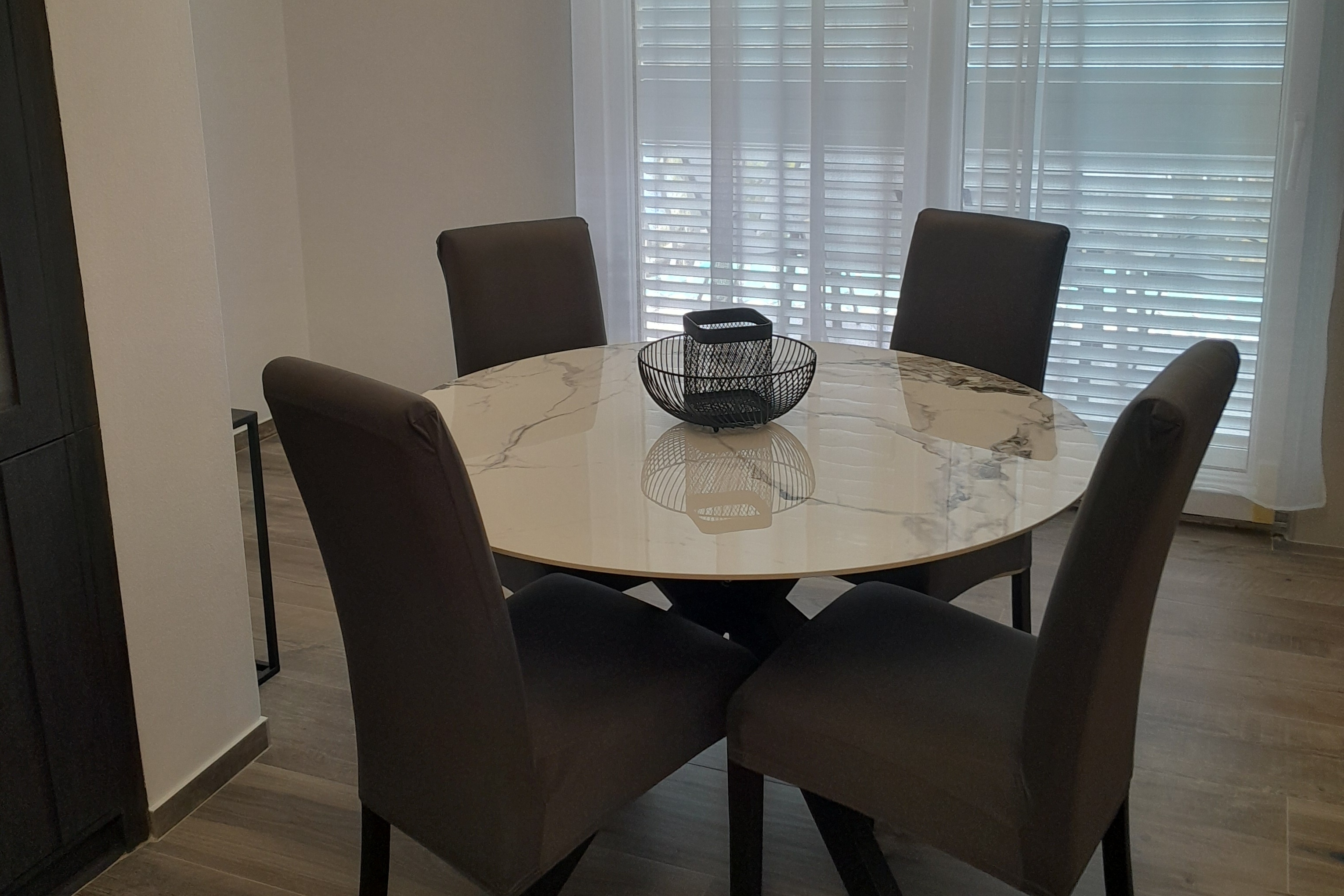 Two bedroom apartment near beach Bilo, Primošten (A-4176-a) Two bedroom apartment near beach Bilo, Primošten (A-4176-a)