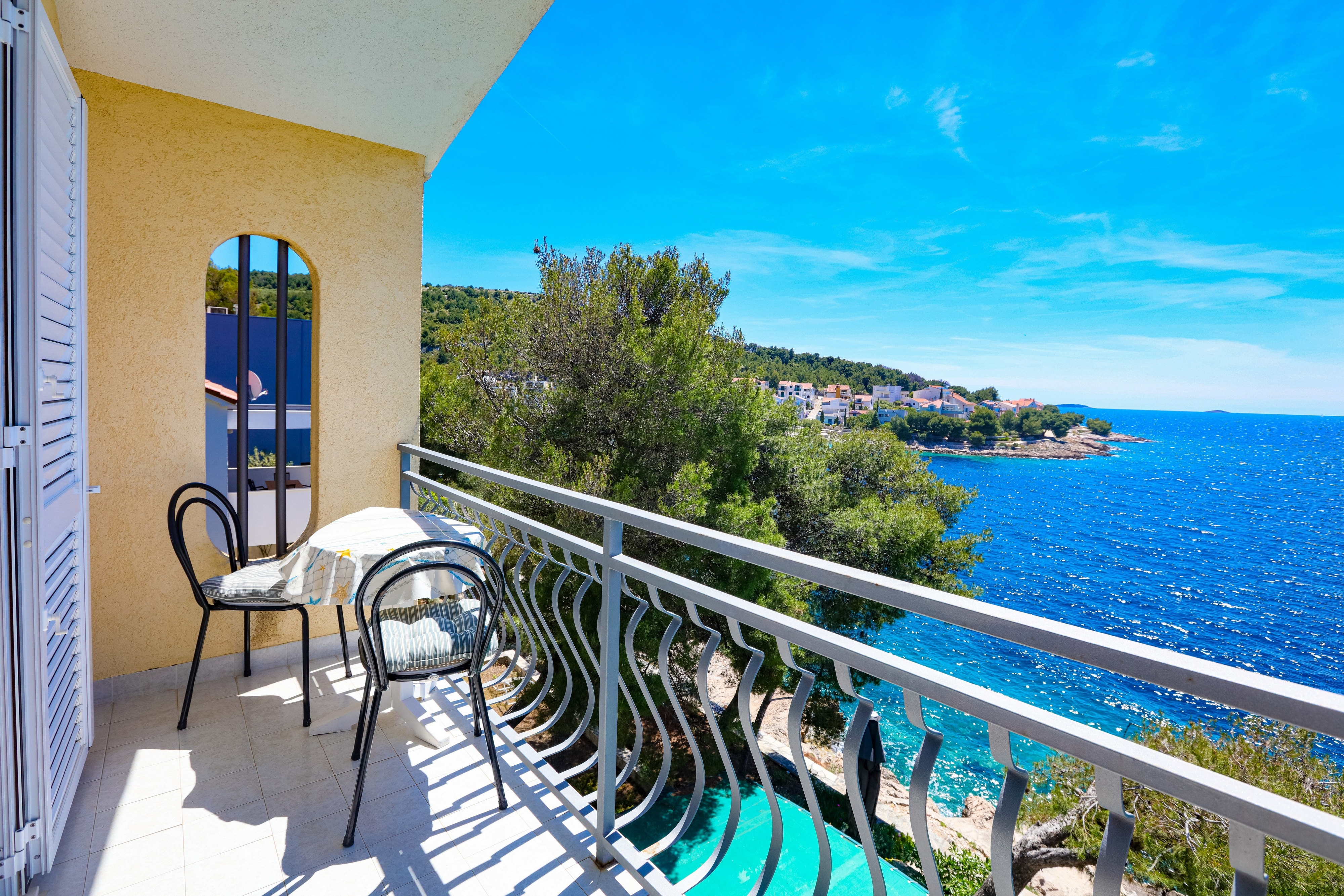 Four bedroom apartment near beach Bilo, Primošten  A-c