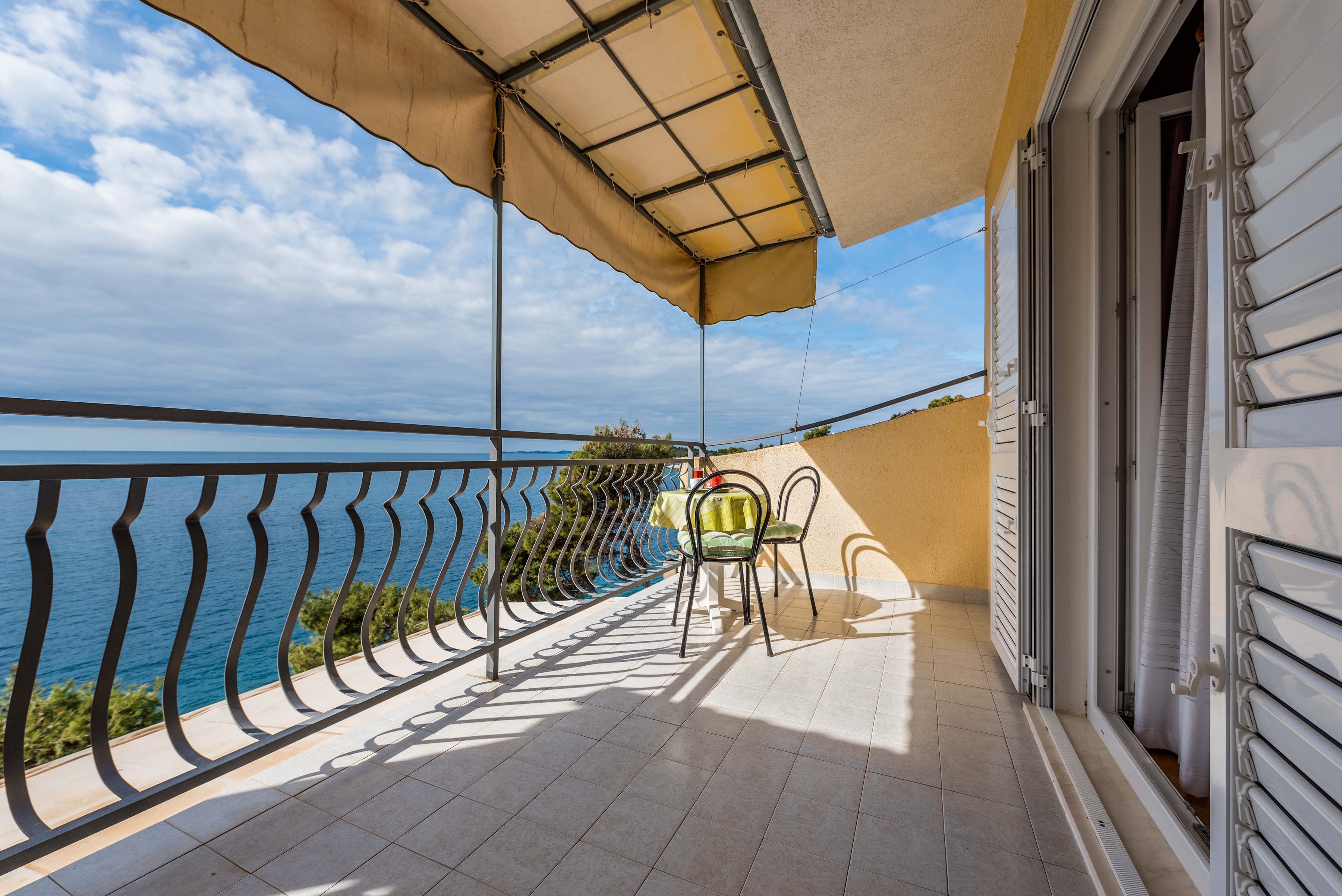 Four-bedroom apartment near beach Bilo, Primošten (A-4176-c) Four-bedroom apartment near beach Bilo, Primošten (A-4176-c)