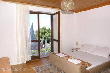 Bedroom Vodice, Bedroom in the room, dostupna klima, dopusteni kucni ljubimci i WIFI.