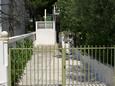 Parking lot Vodice, Vodice, Parking lot 4180 - Apartments with pebble beach.