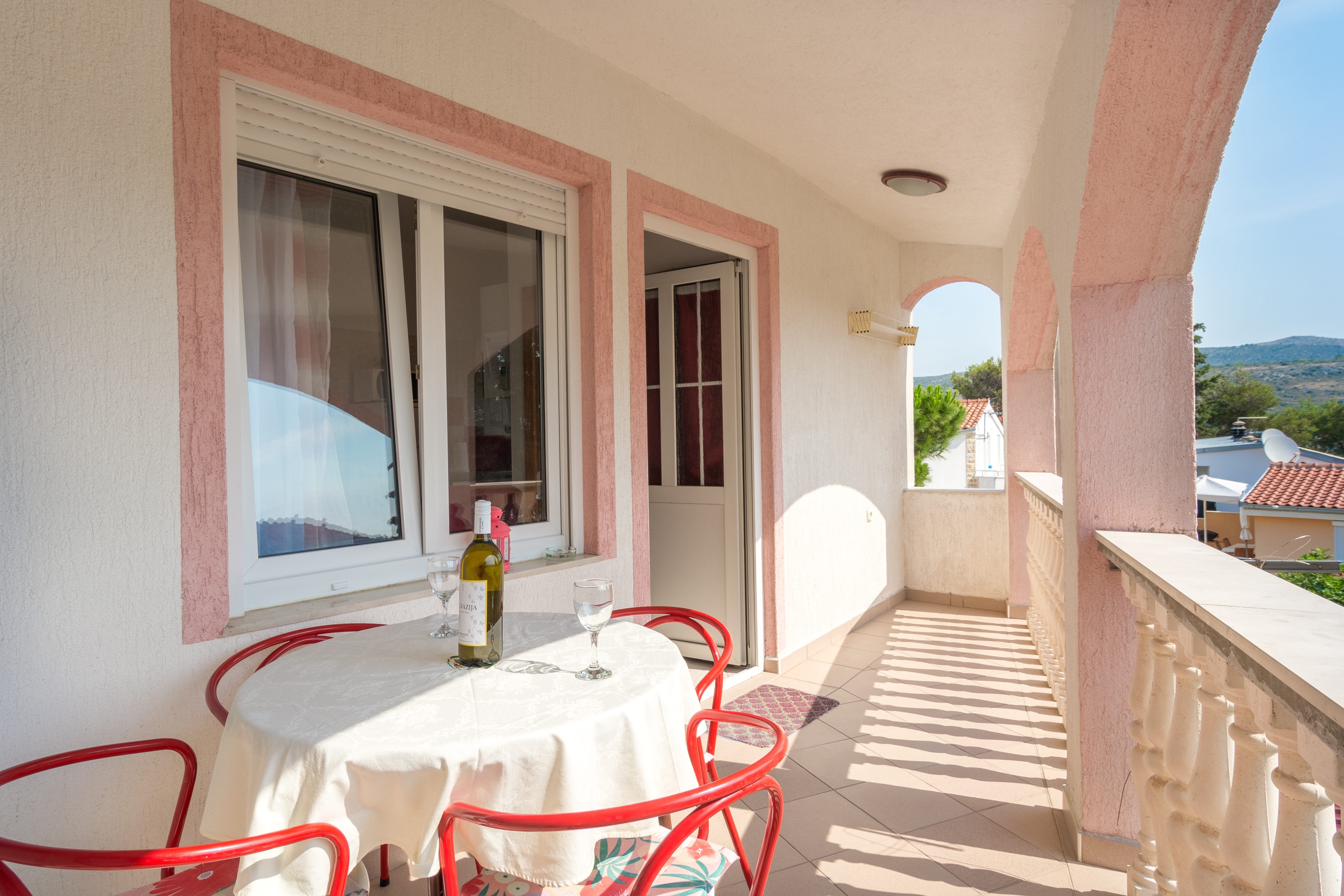 One bedroom apartment with terrace and sea view Rogoznica  A-a
