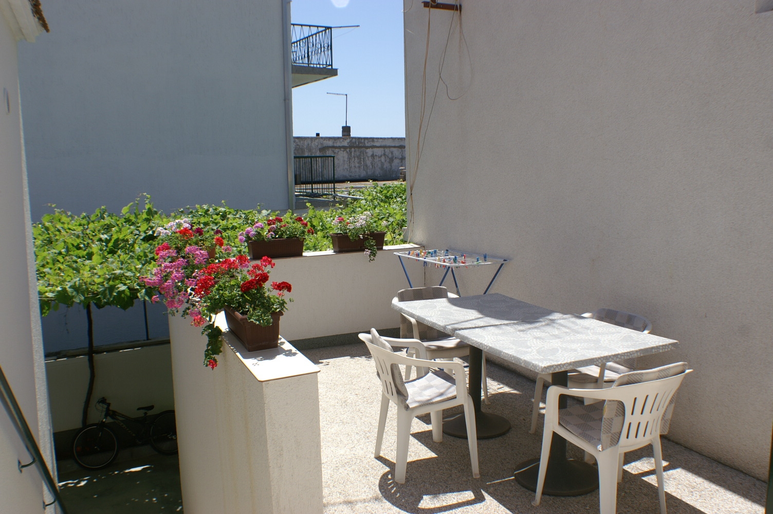 One bedroom apartment with terrace Vodice (A-4192-a)