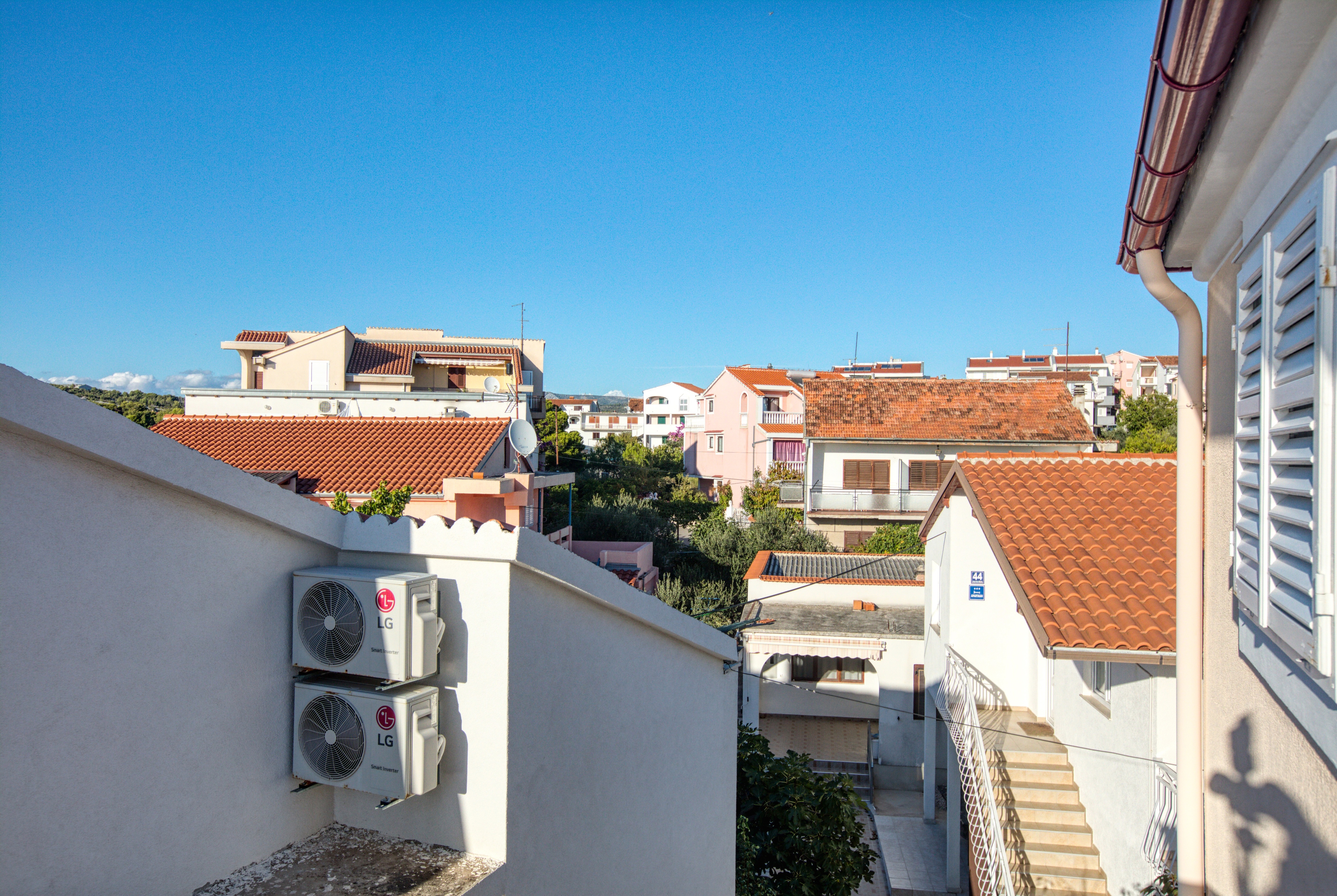 One bedroom apartment near beach Brodarica, Šibenik  A-a