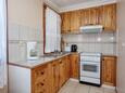Brodarica, Kitchen in the apartment, WiFi.