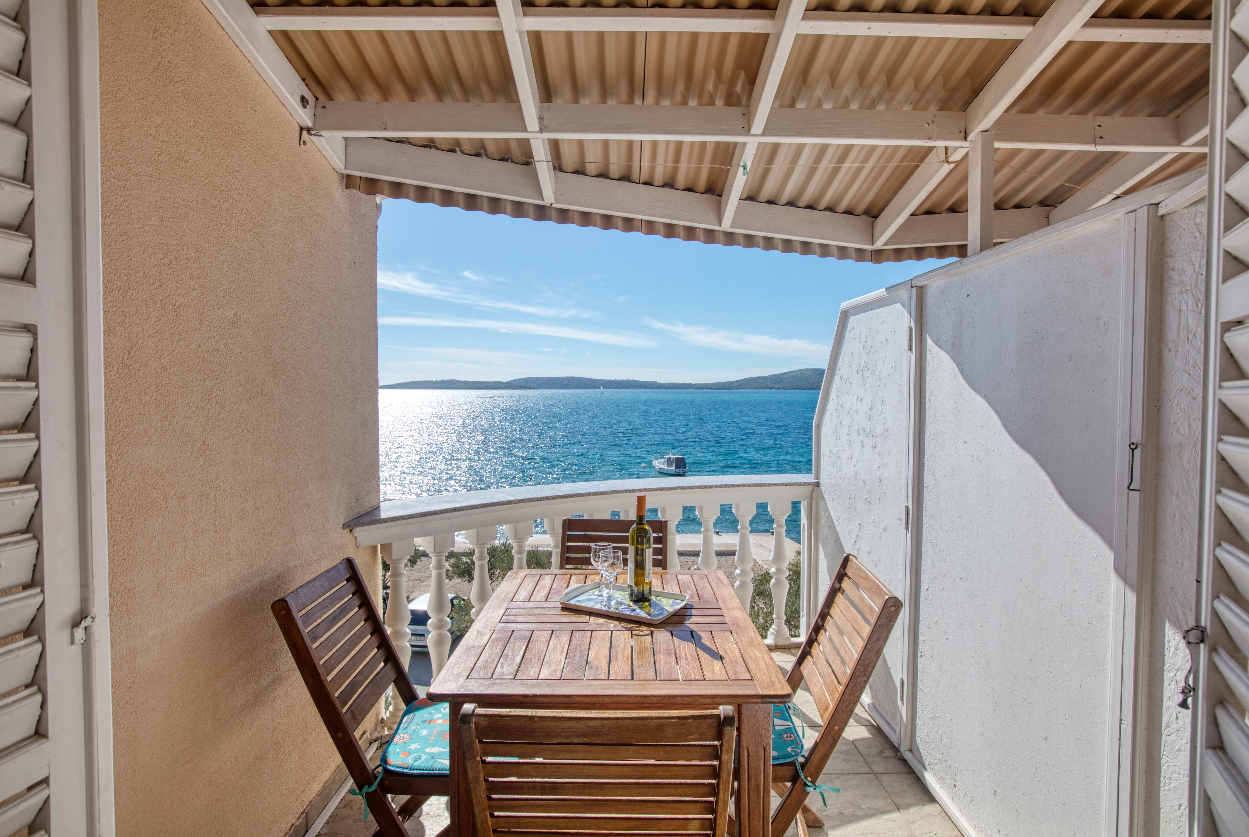 One bedroom apartment near beach Brodarica, Šibenik  A-c