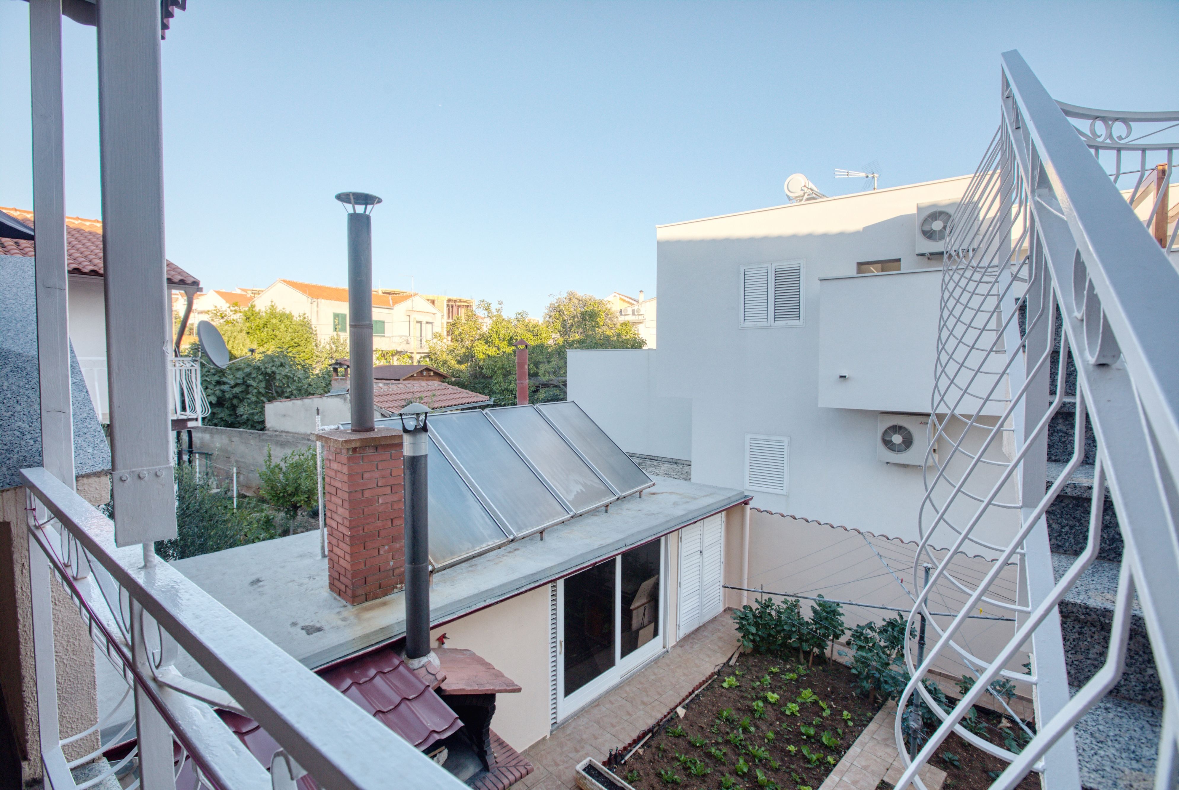 One bedroom apartment near beach Brodarica, Šibenik  A-e