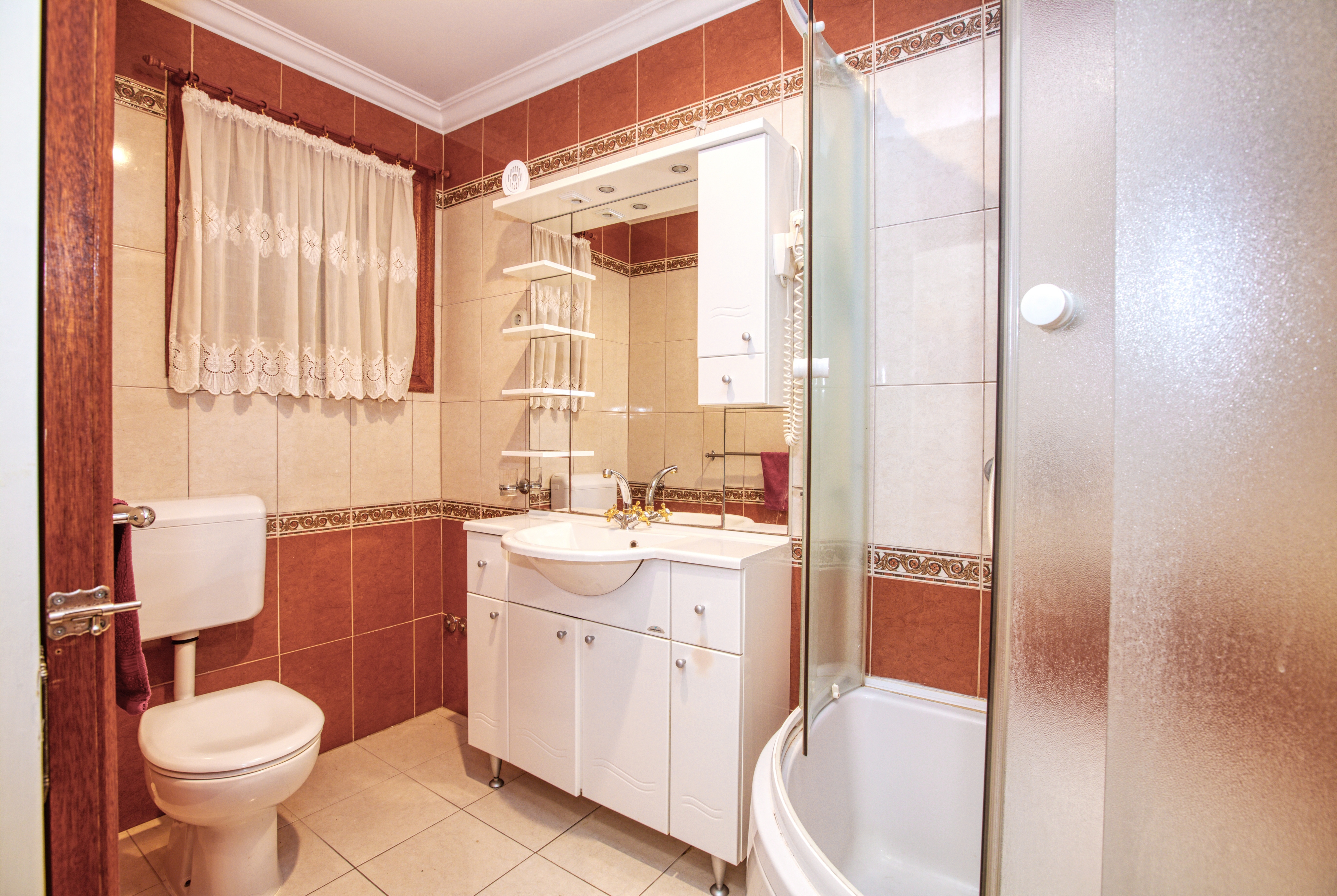 Two bedroom apartment near beach Brodarica, Šibenik  A-f