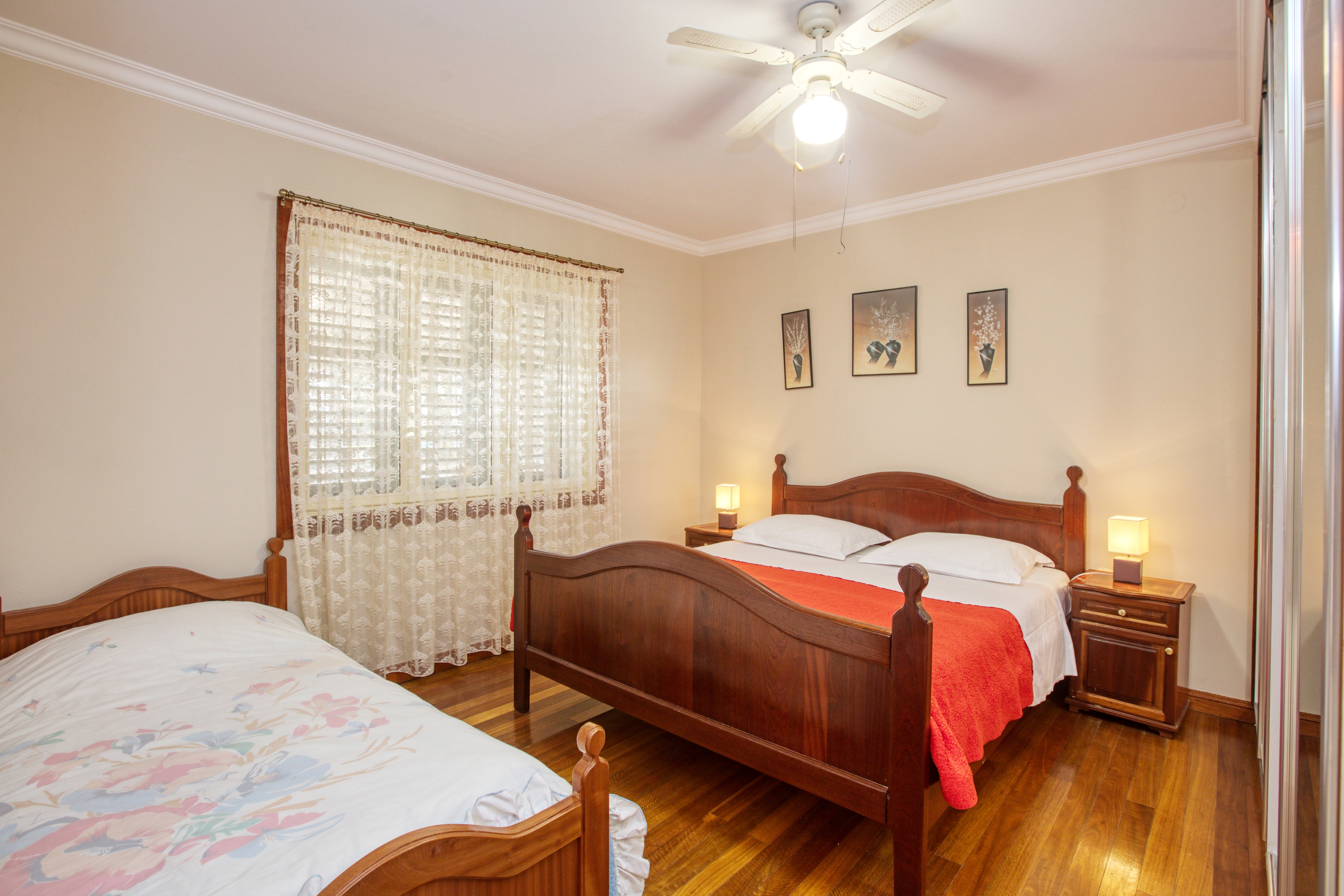 Two bedroom apartment near beach Brodarica, Šibenik  A-f