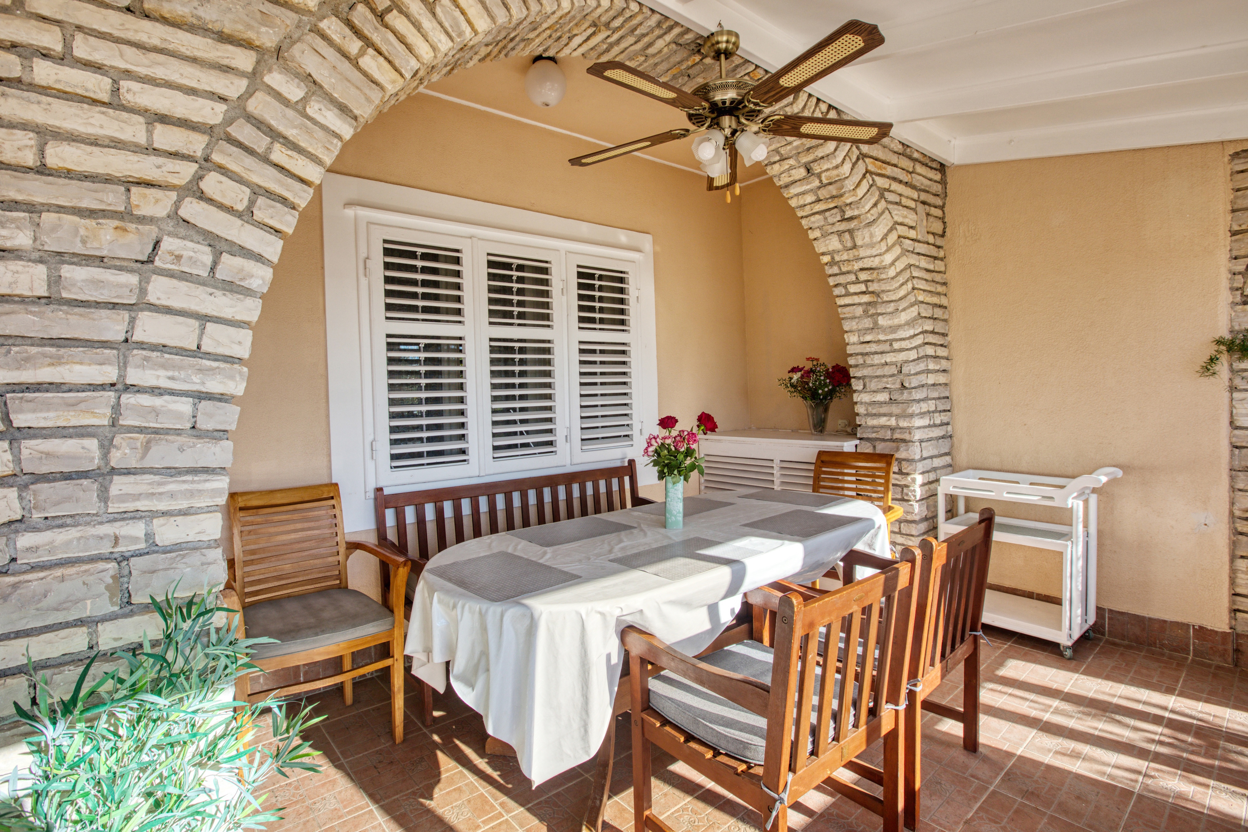 Two bedroom apartment near beach Brodarica, Šibenik  A-f