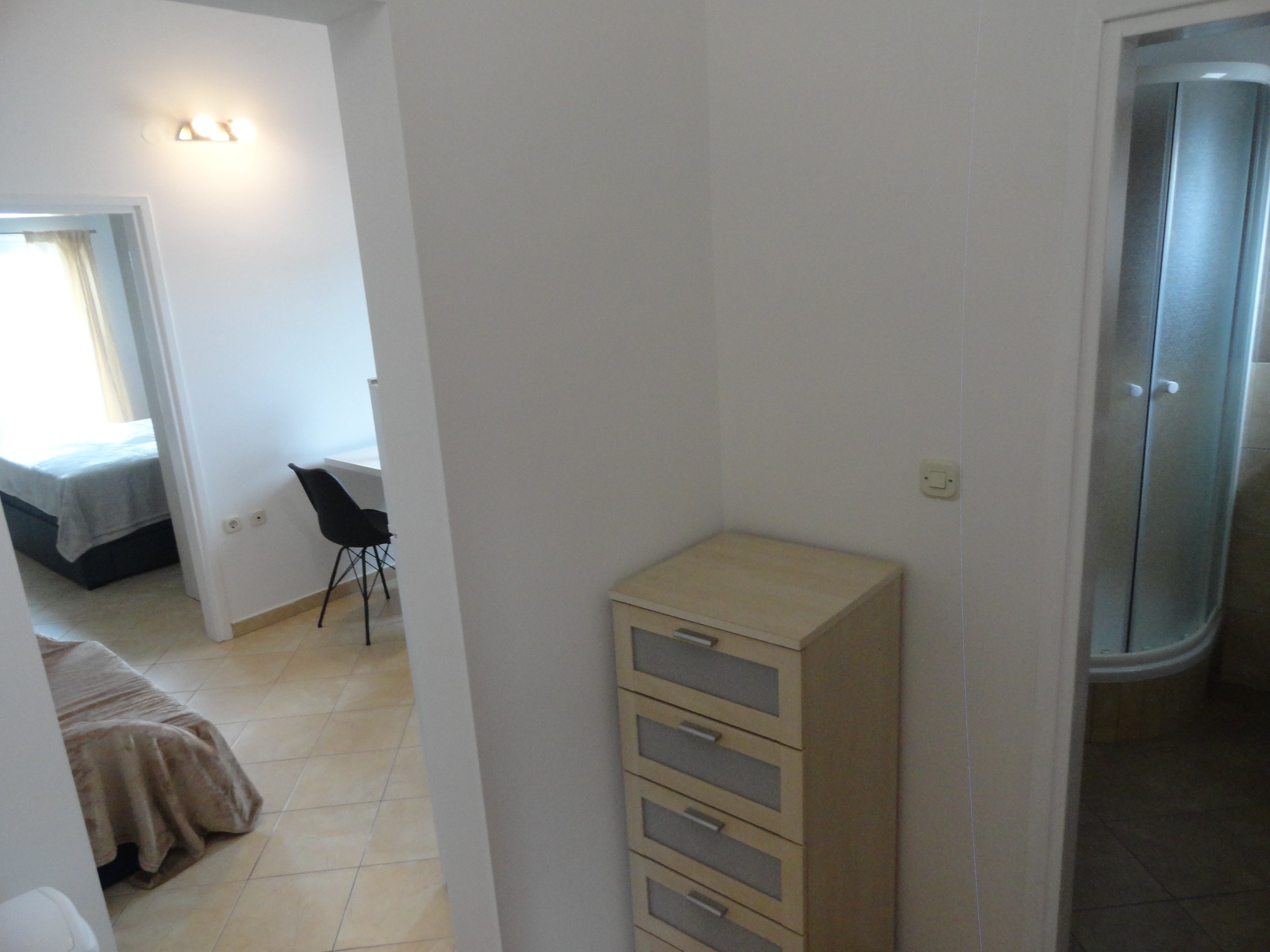 One bedroom apartment near beach Brodarica, Šibenik  A-b